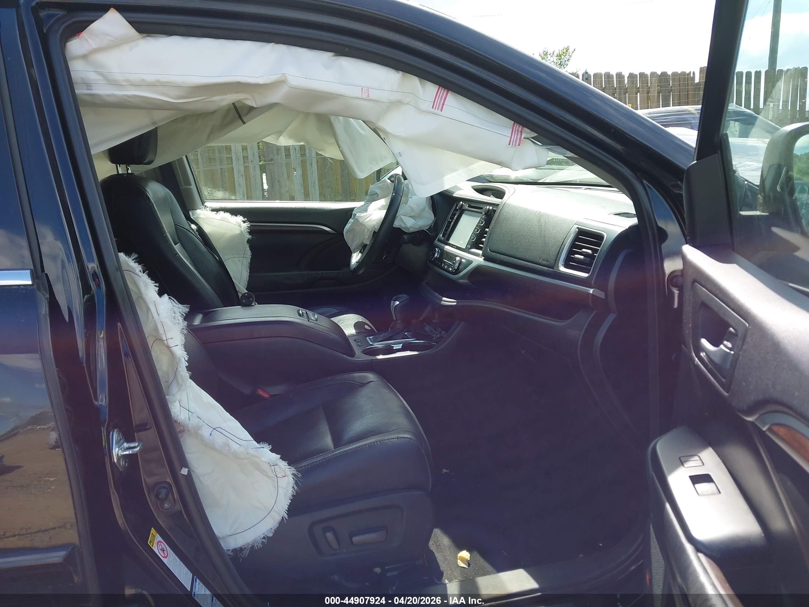 TOYOTA HIGHLANDER image 5