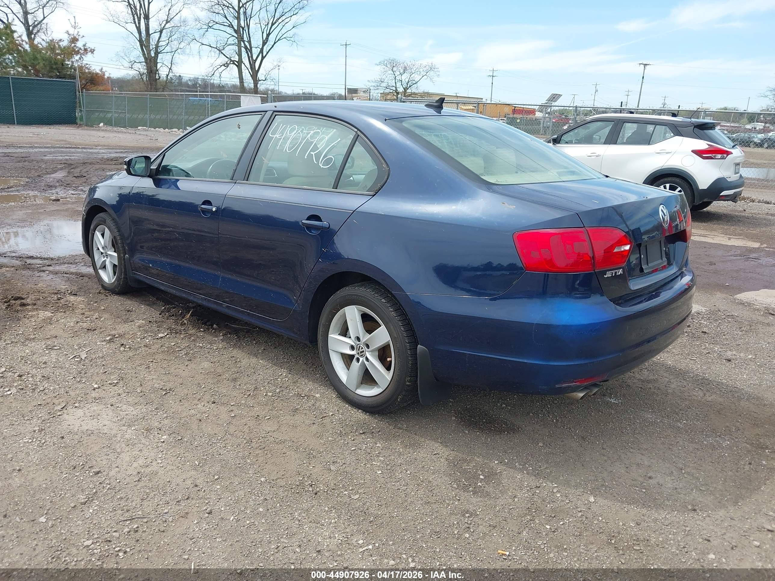 VOLKSWAGEN JETTA image 3