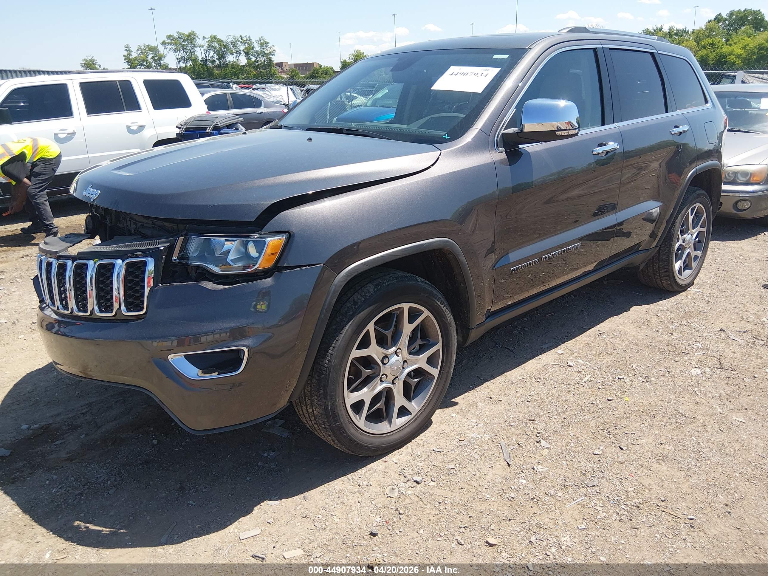 JEEP GRAND image 2