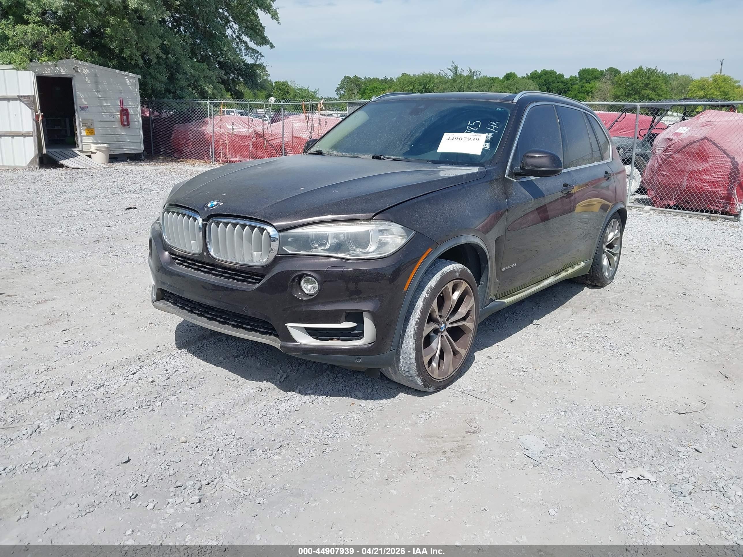 BMW X5 image 2