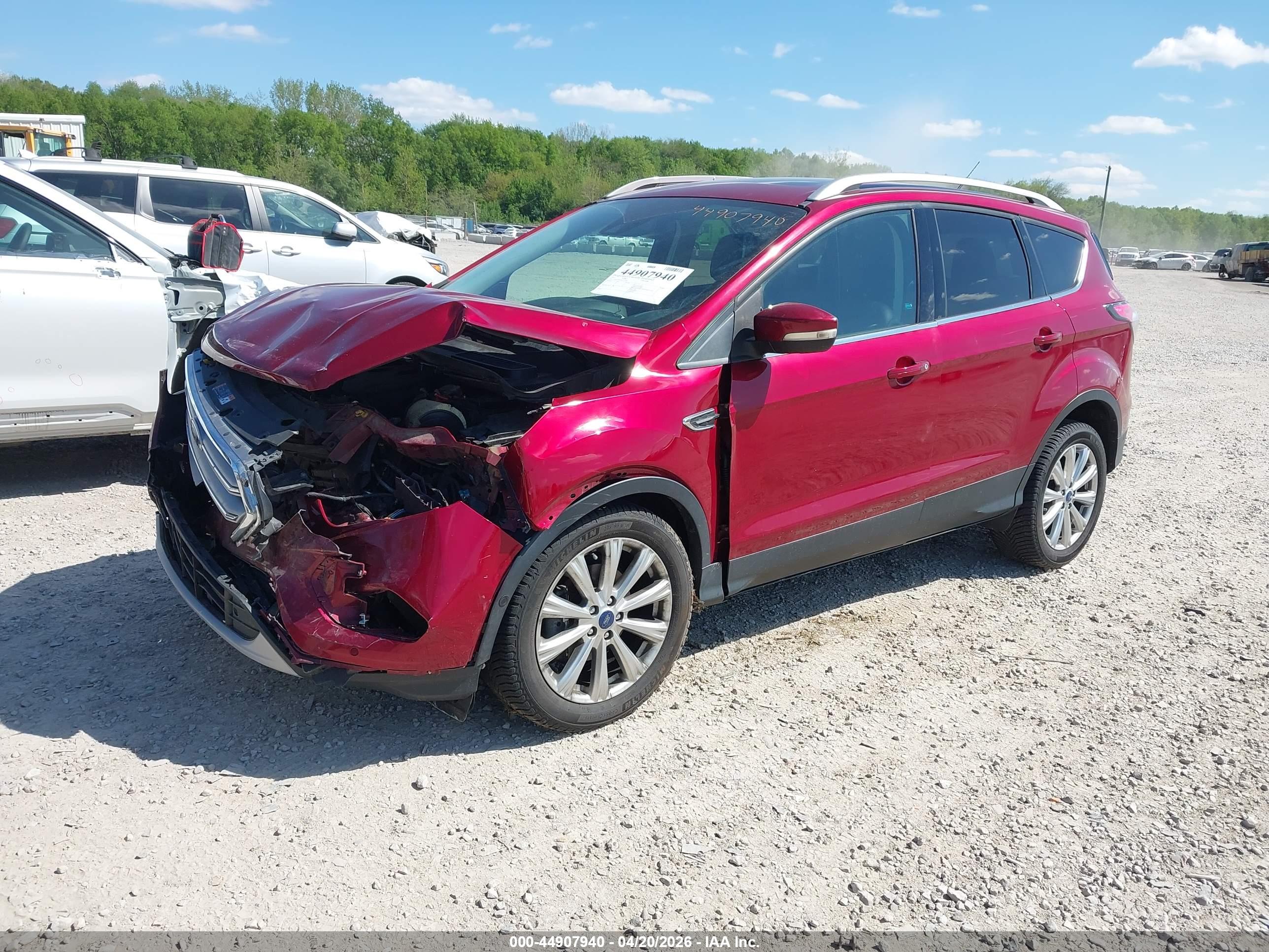 FORD ESCAPE image 2