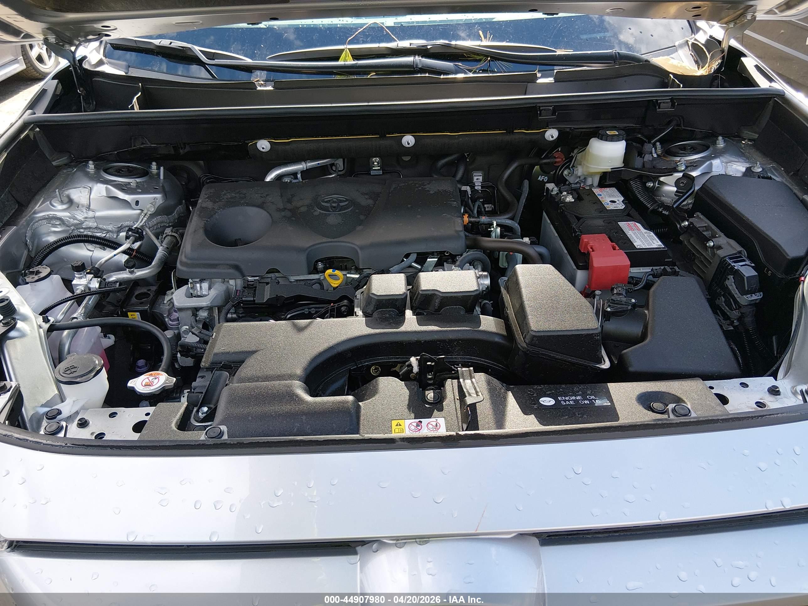 TOYOTA RAV4 image 10