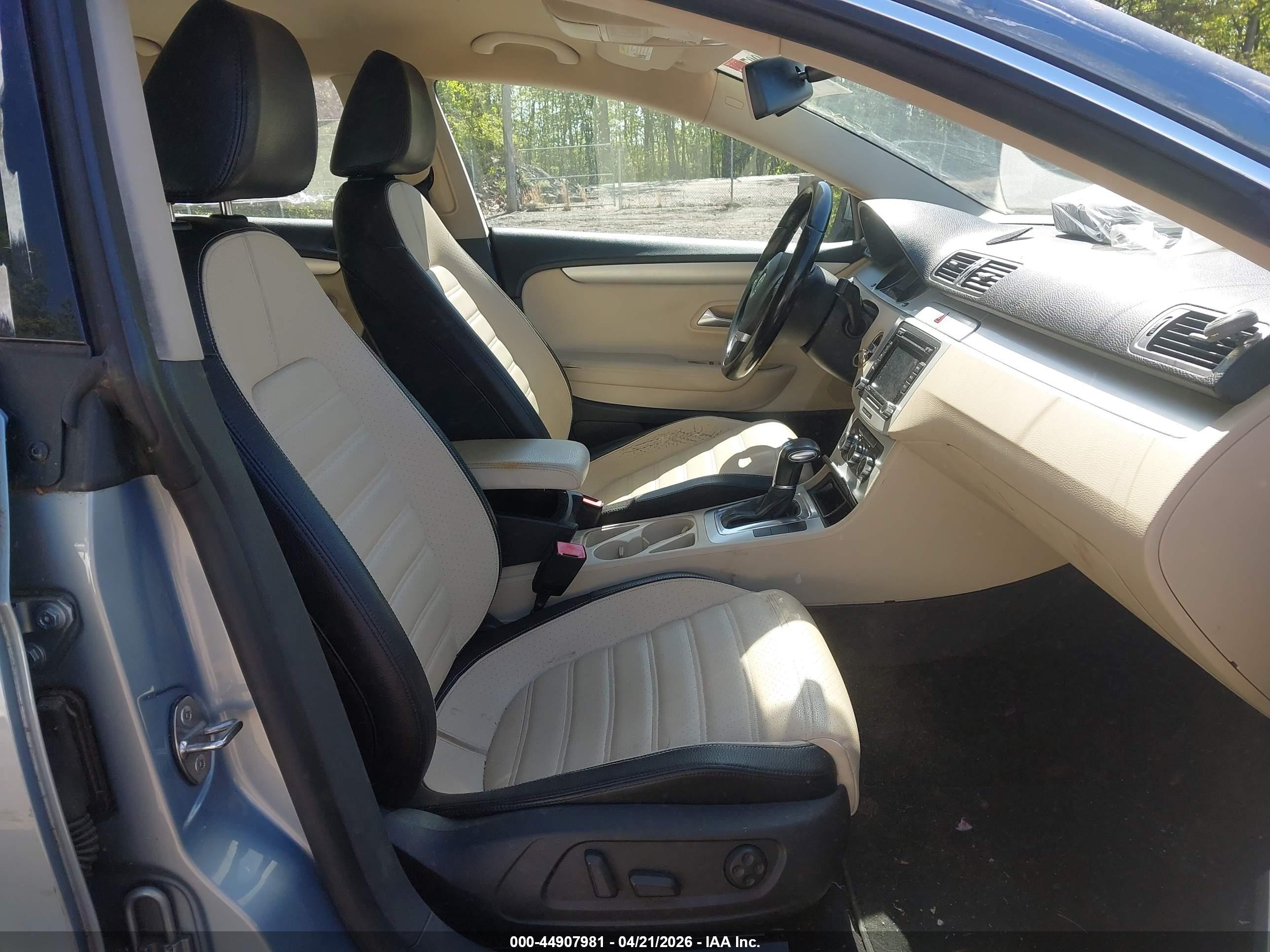 VOLKSWAGEN CC image 5