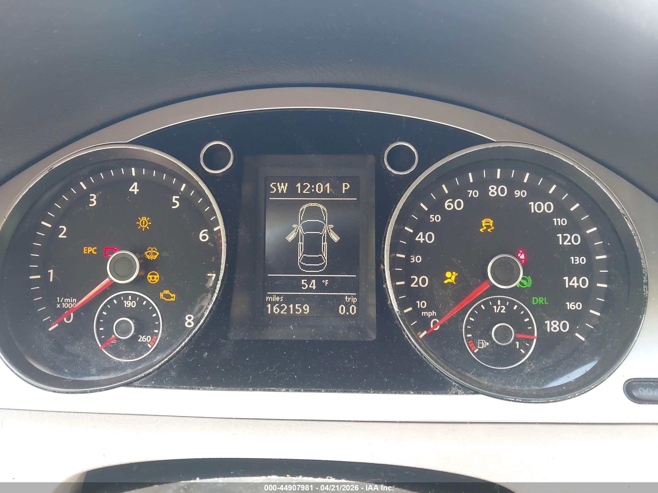 VOLKSWAGEN CC image 7