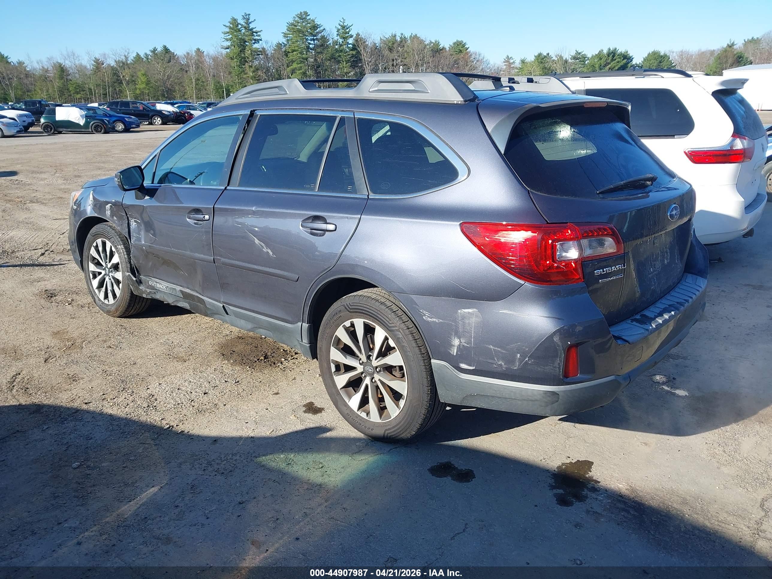 SUBARU OUTBACK image 3