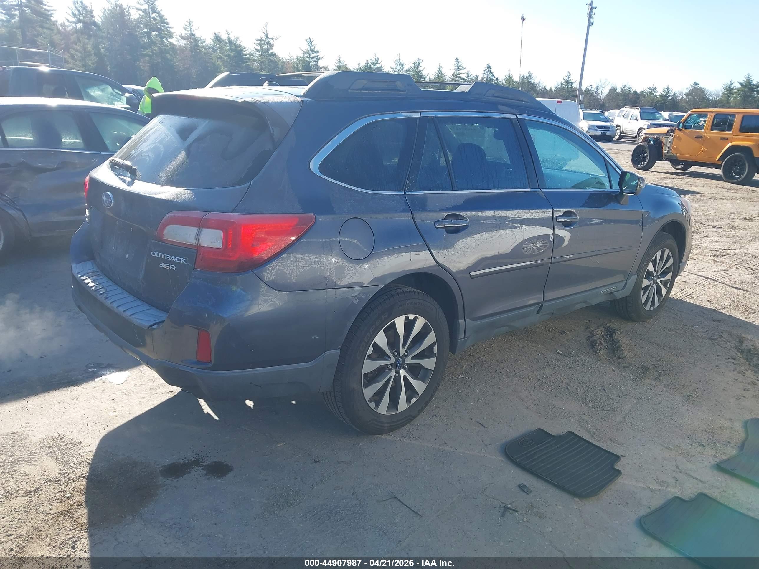 SUBARU OUTBACK image 4