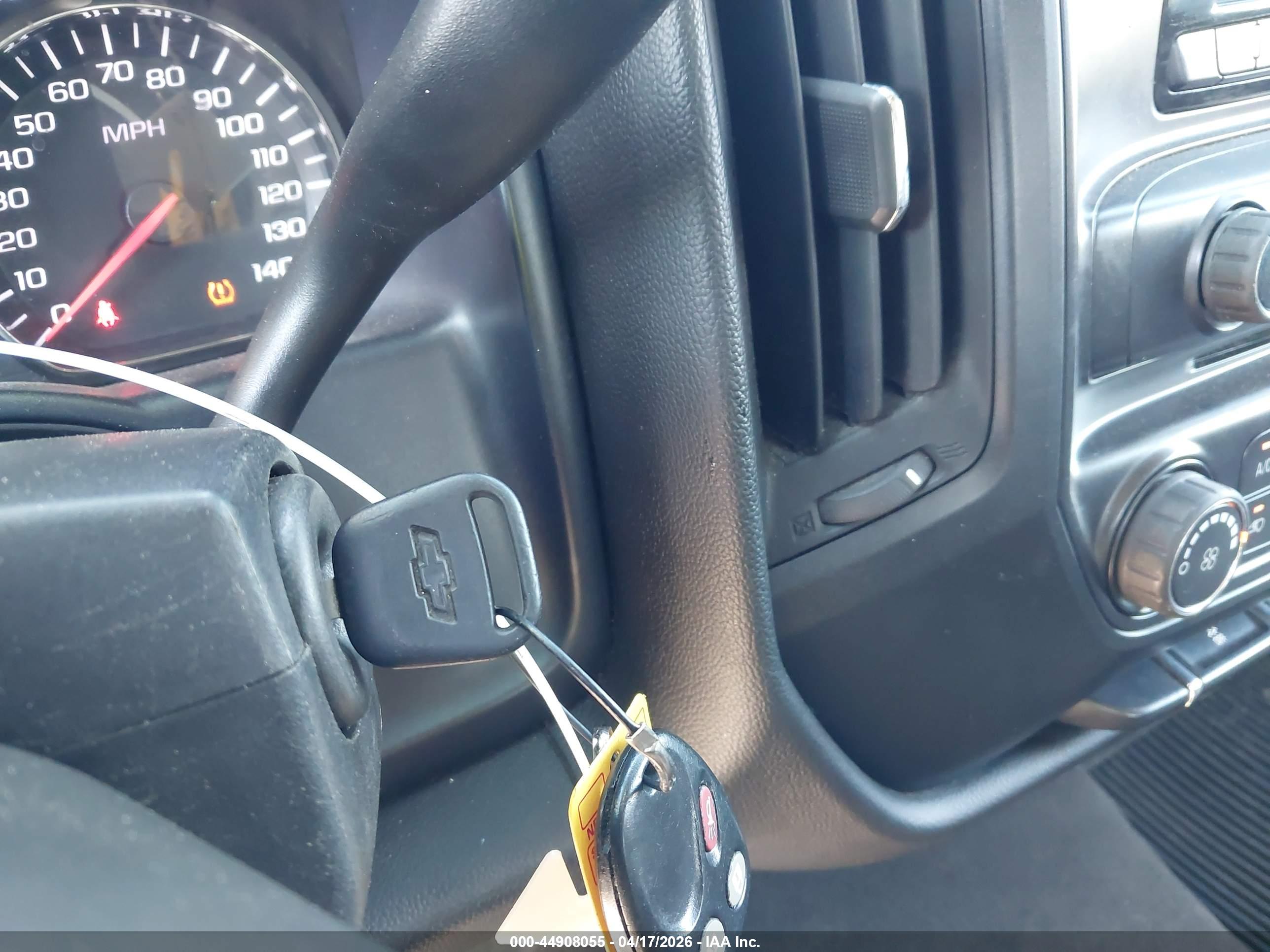 CHEVROLET SILVERADO image 11