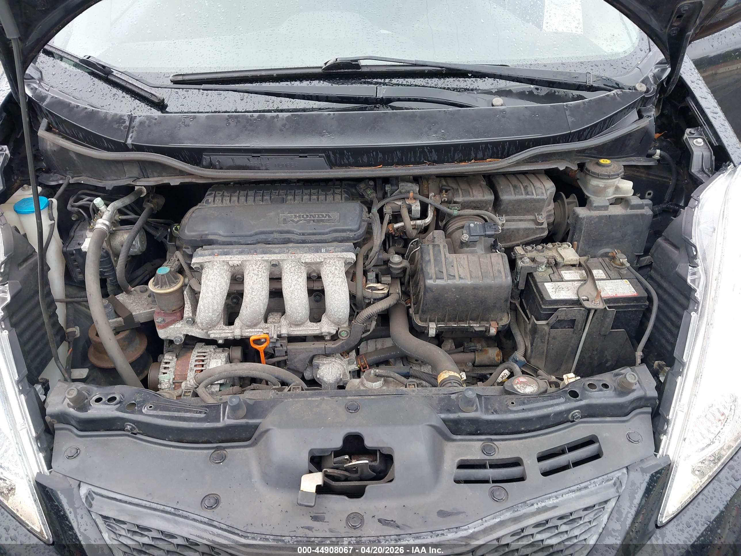 HONDA FIT image 10