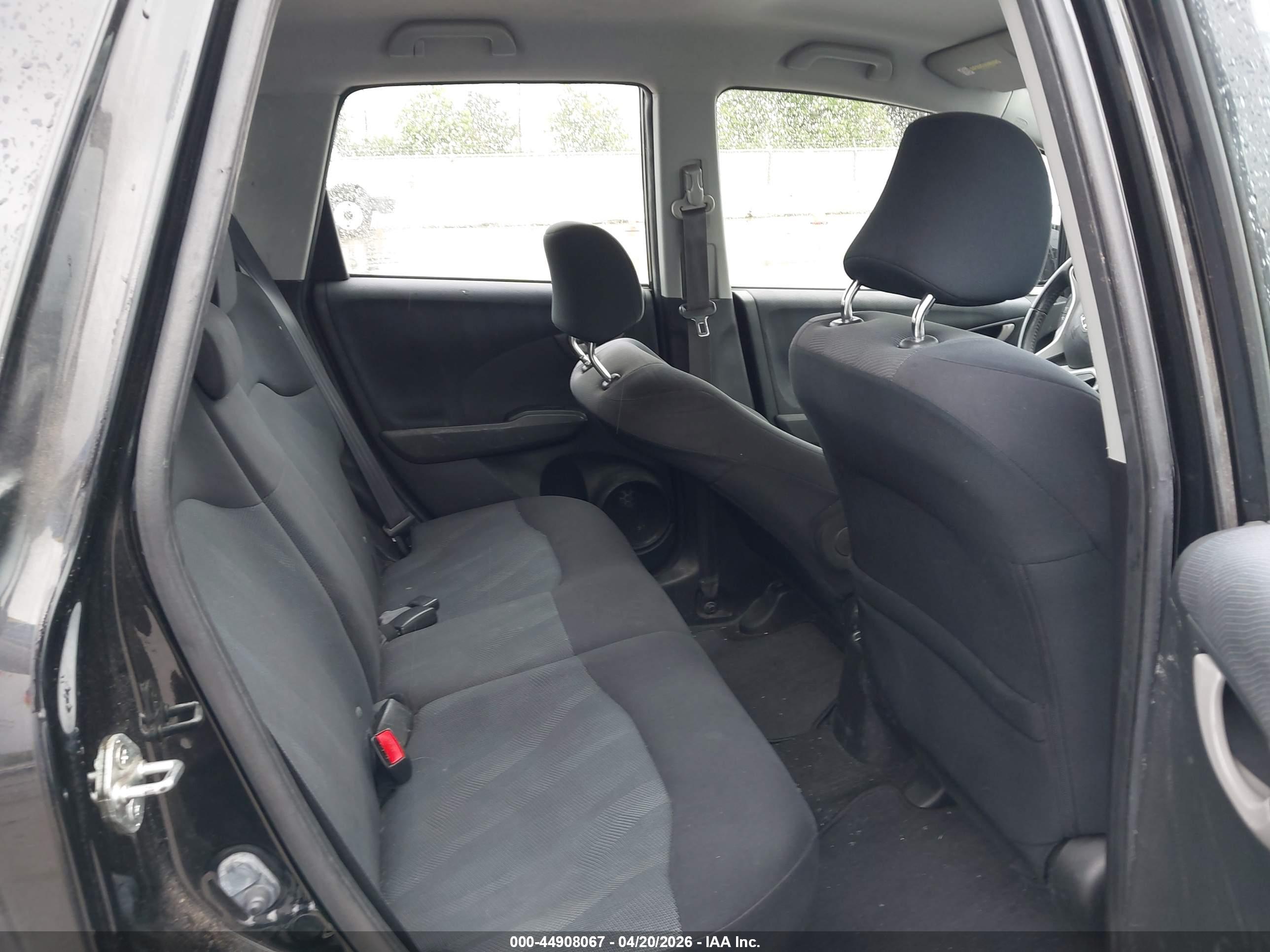 HONDA FIT image 8