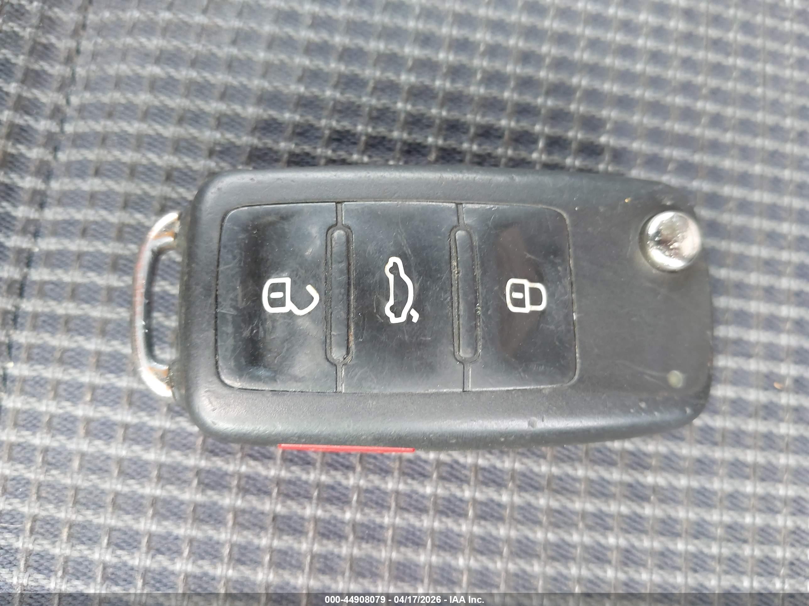 VOLKSWAGEN GOLF image 11