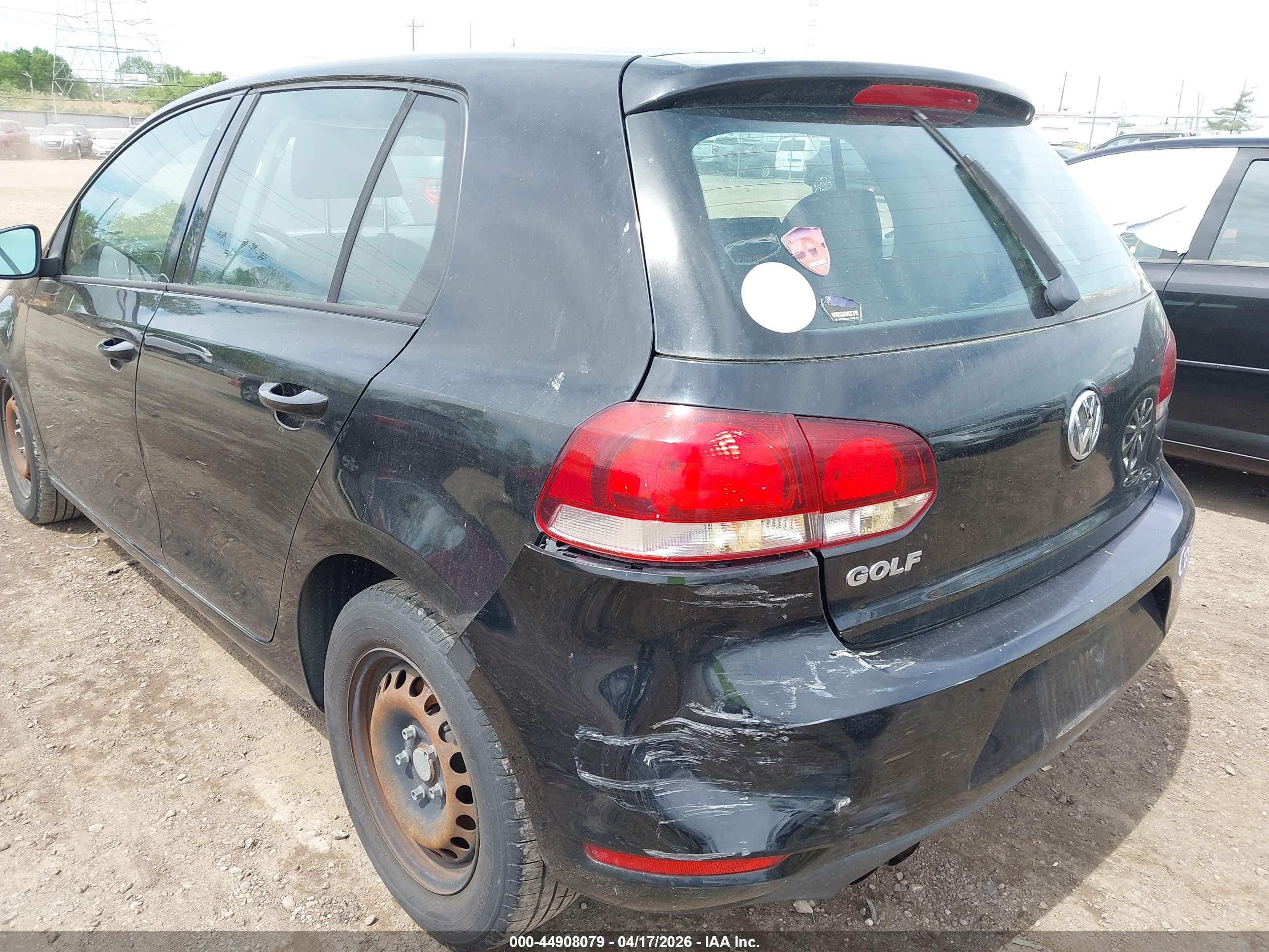 VOLKSWAGEN GOLF image 6