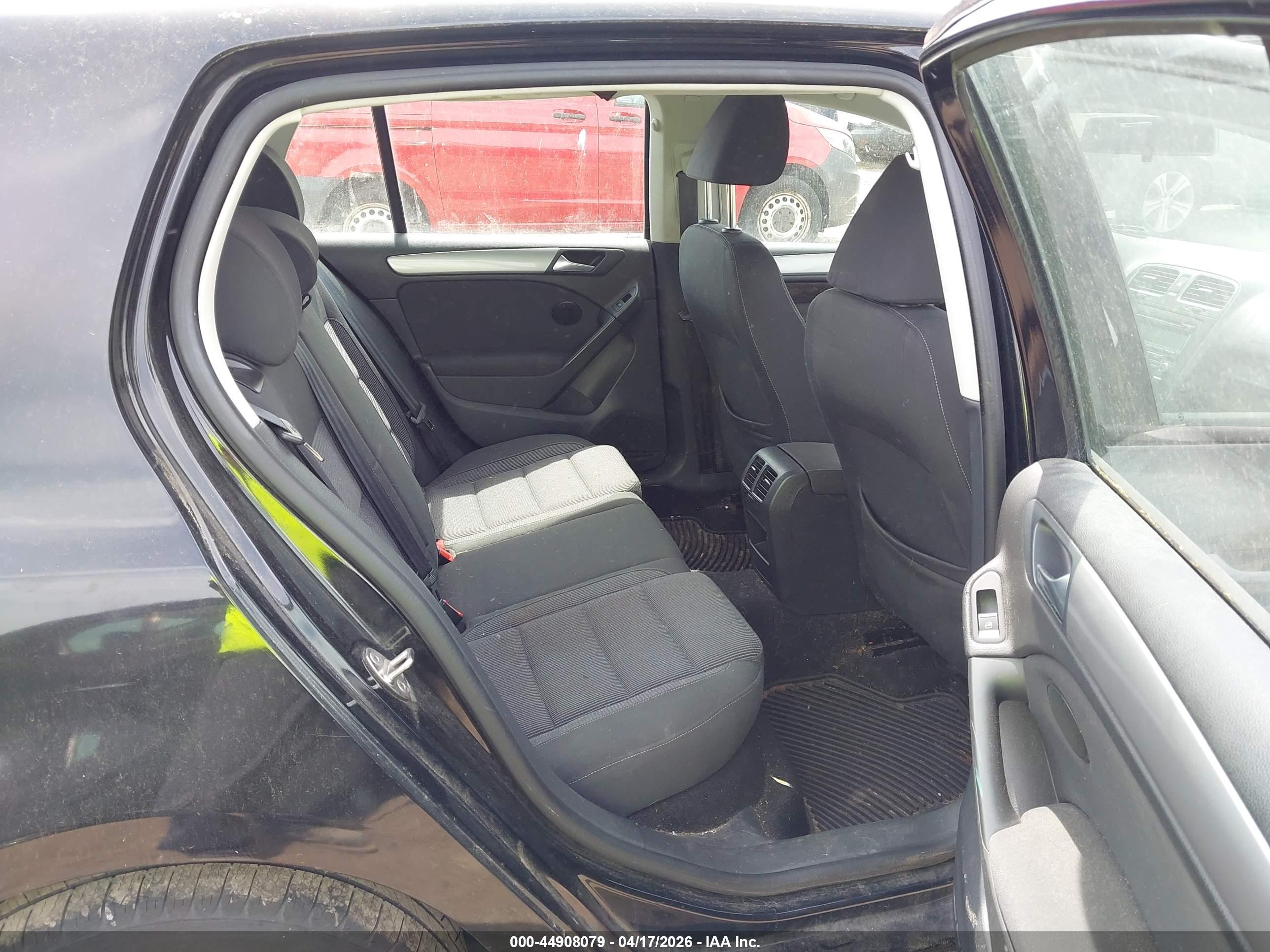 VOLKSWAGEN GOLF image 8