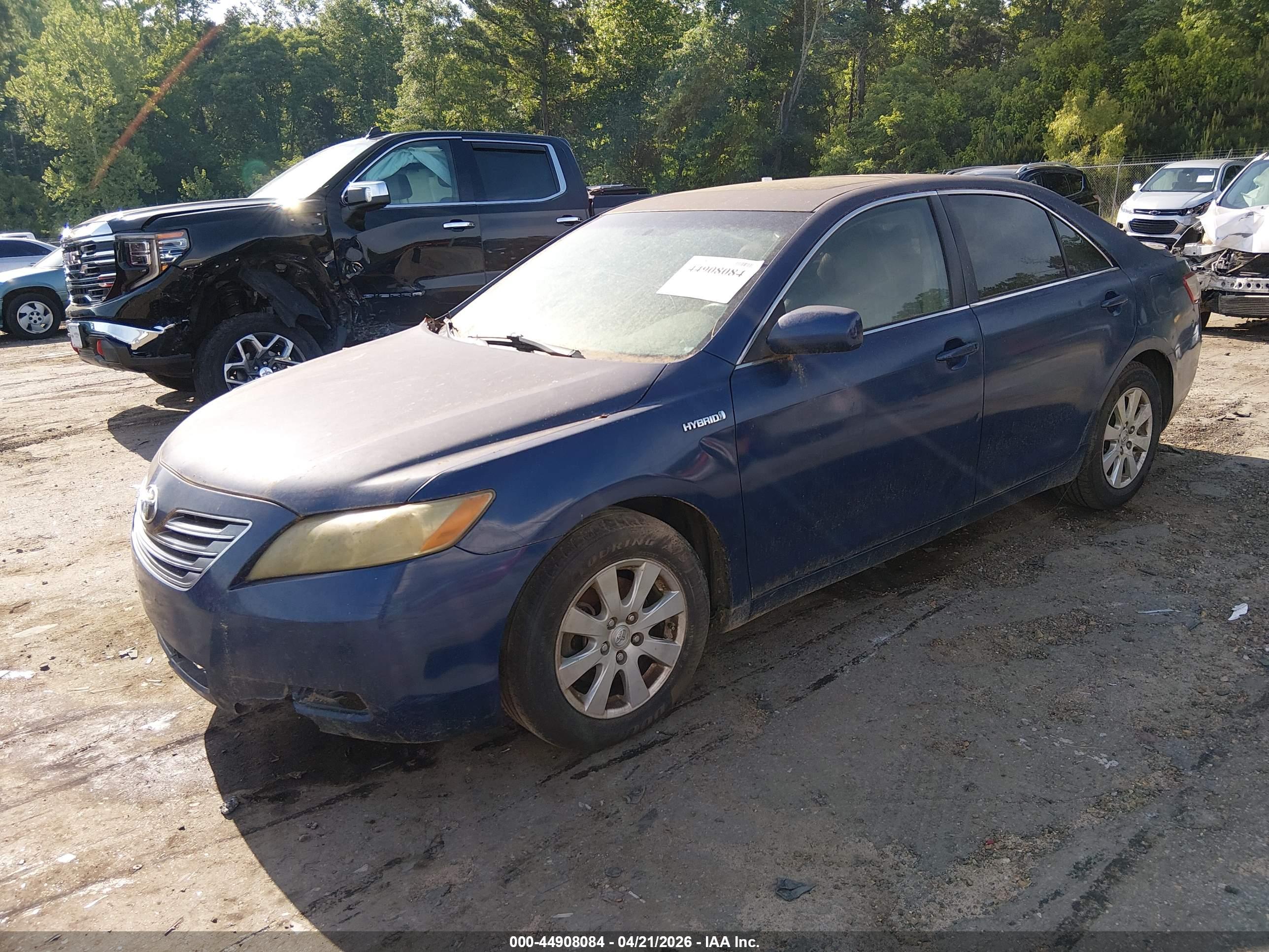 TOYOTA CAMRY image 2