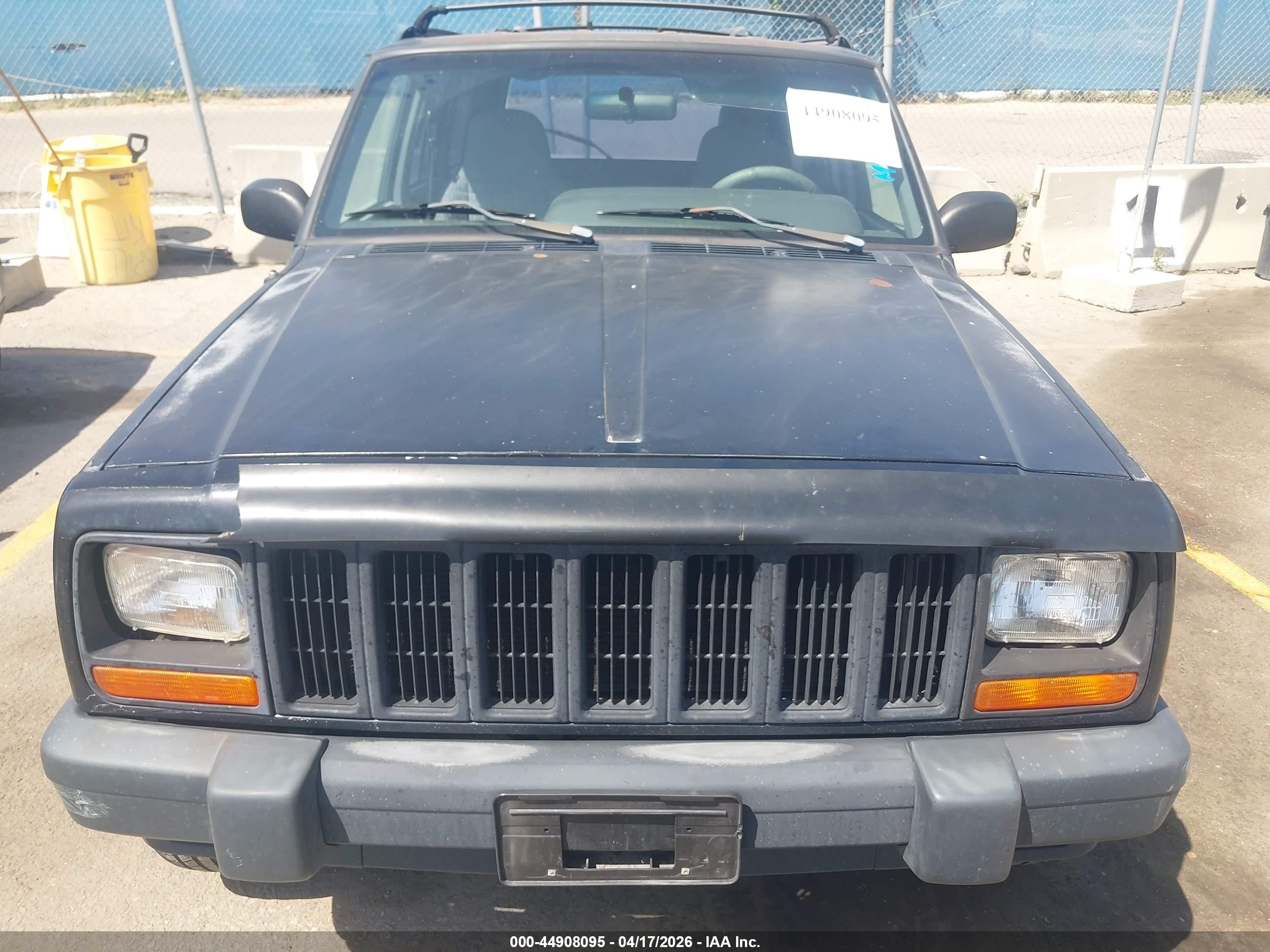 JEEP CHEROKEE image 6