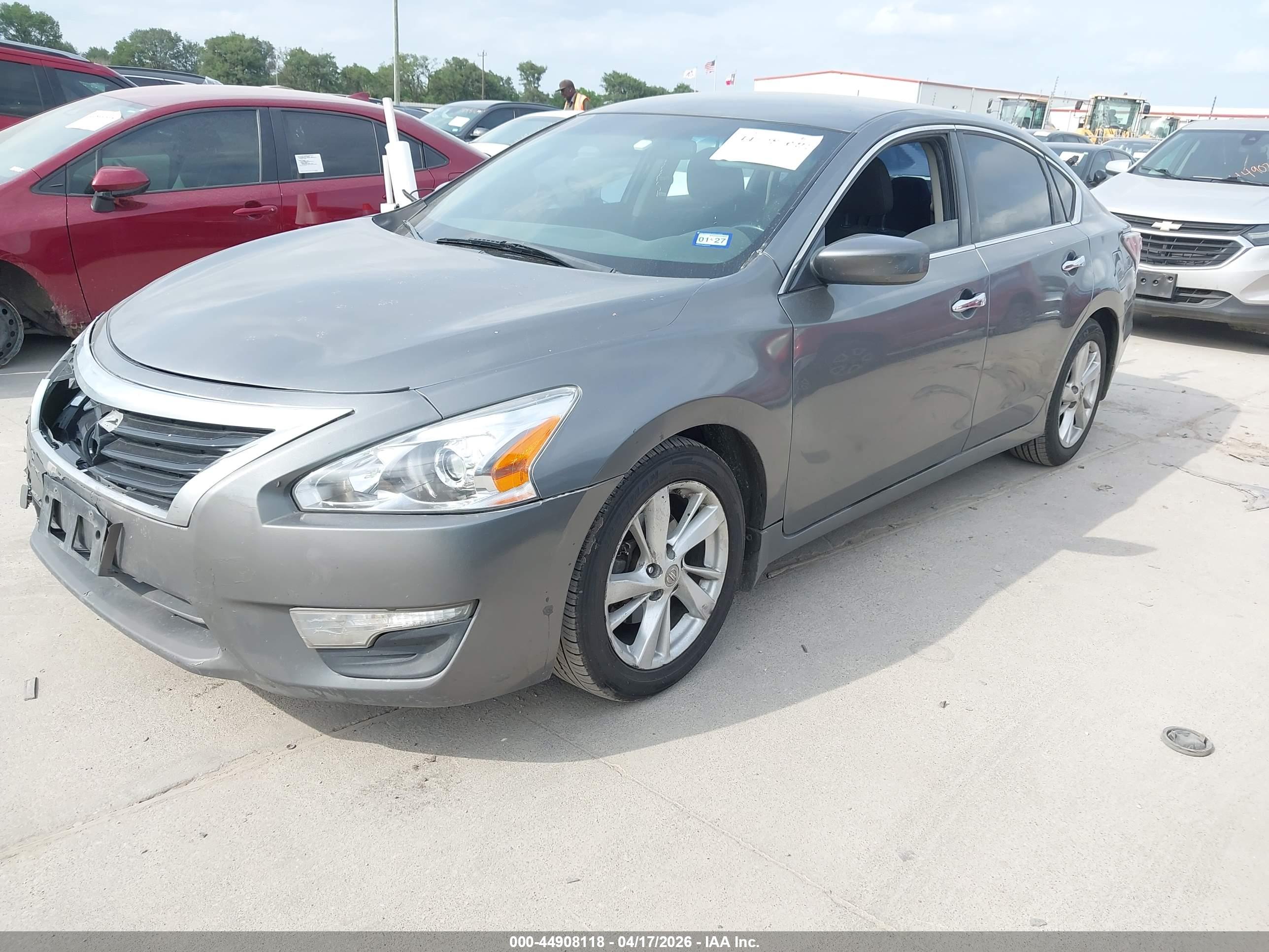 NISSAN ALTIMA image 2