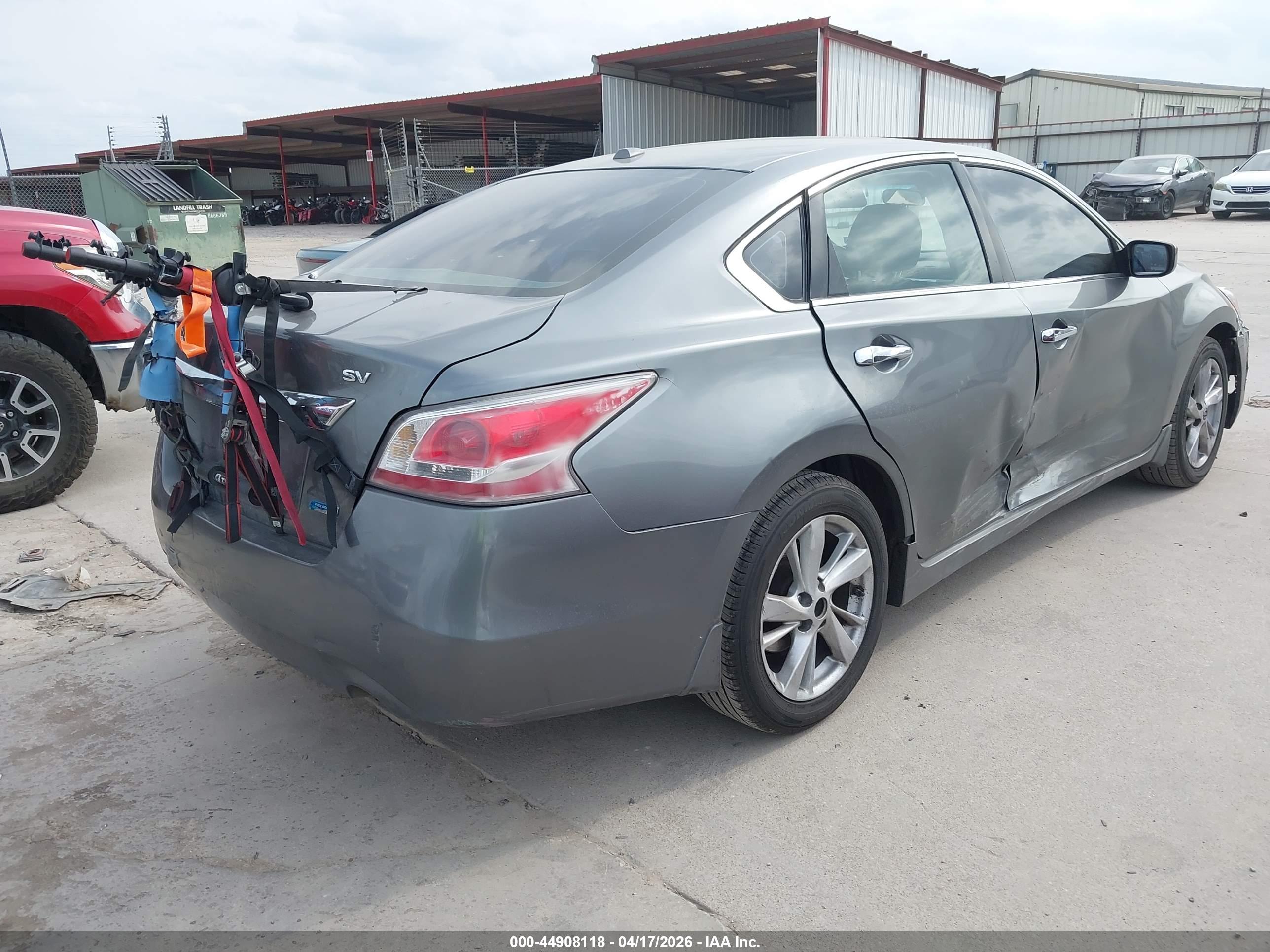 NISSAN ALTIMA image 4