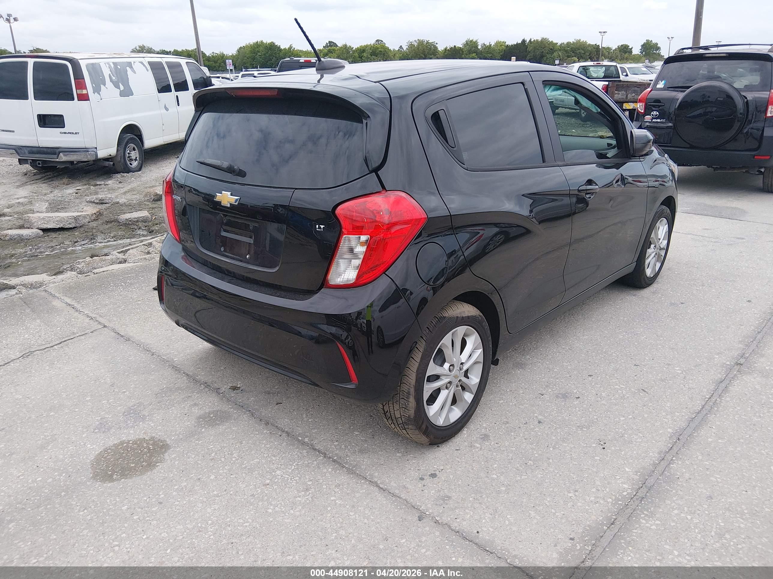 CHEVROLET SPARK image 4