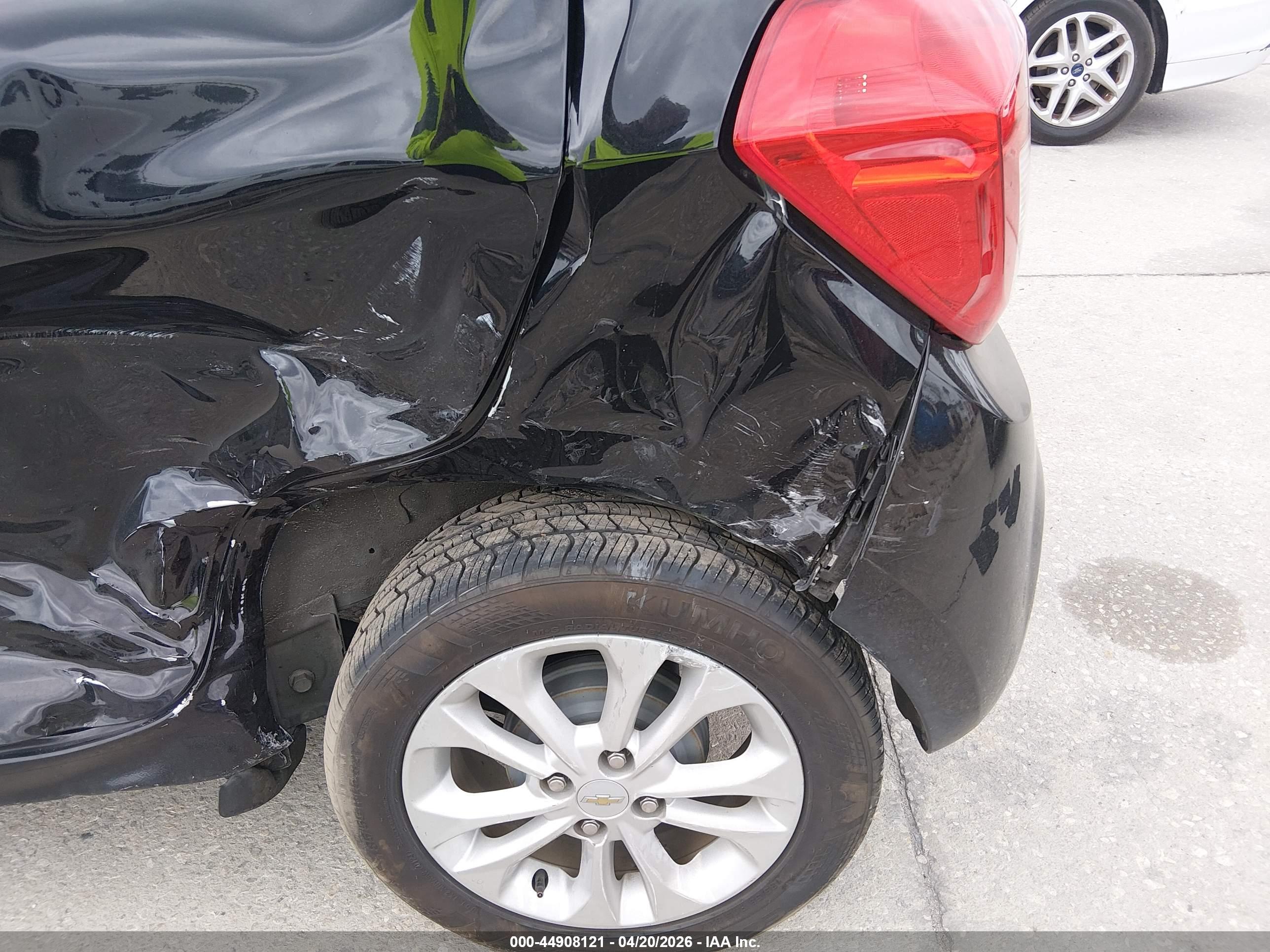 CHEVROLET SPARK image 6