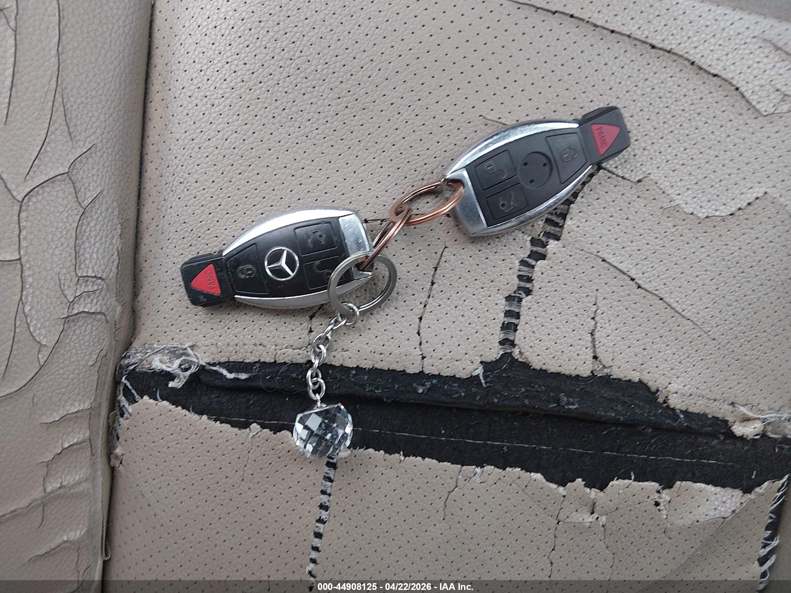 MERCEDES-BENZ E image 11
