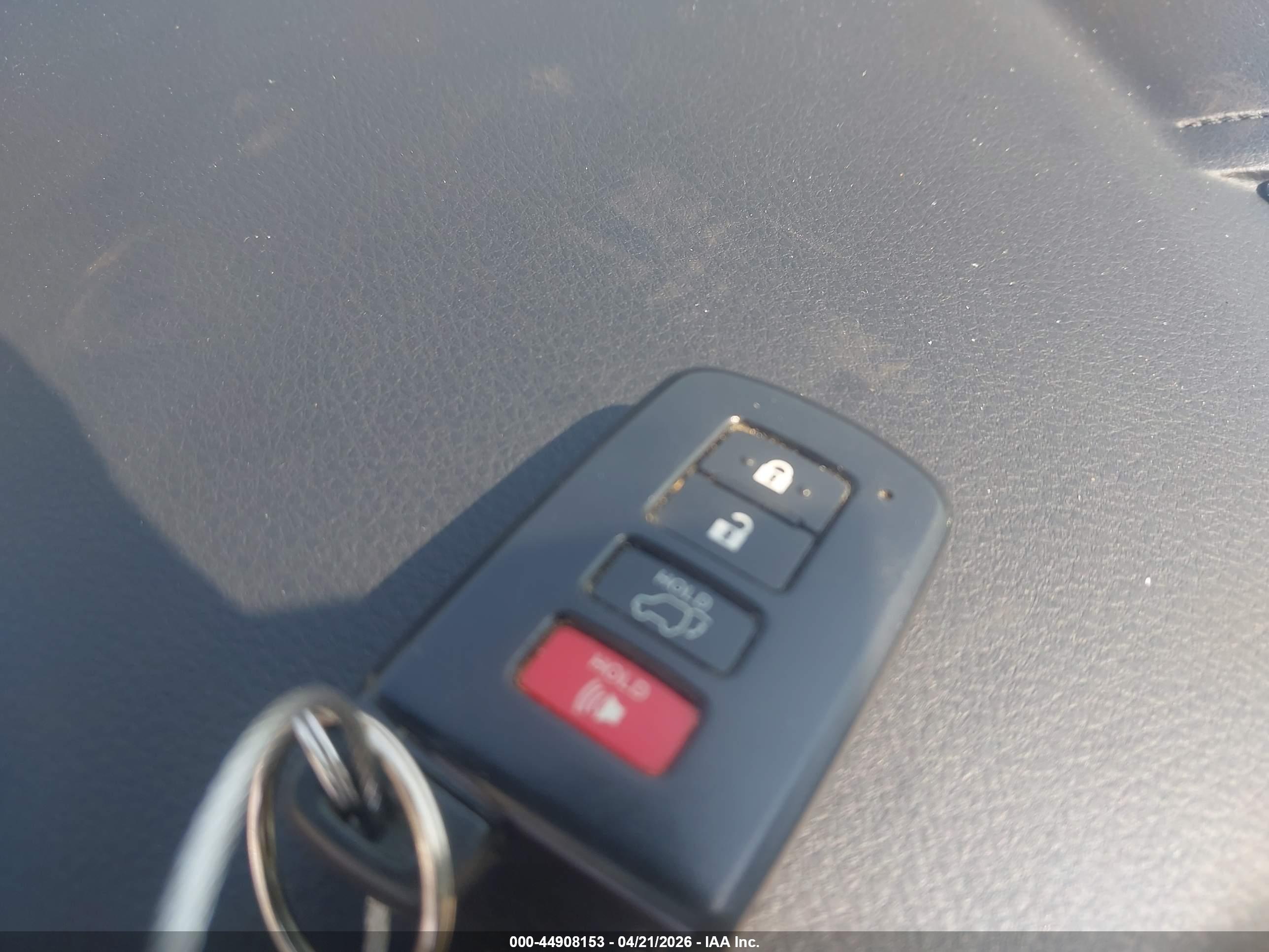 TOYOTA HIGHLANDER image 11