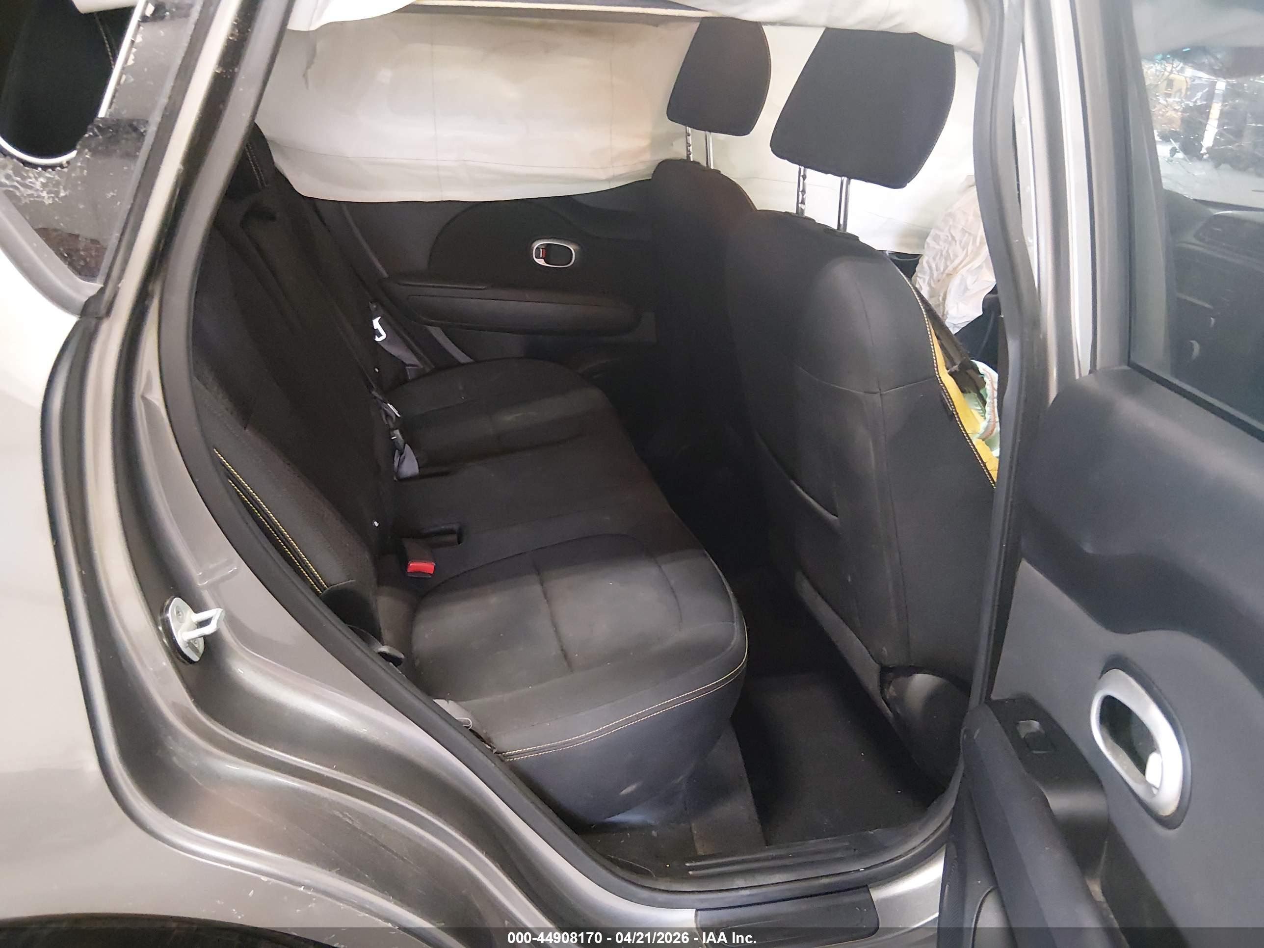 KIA SOUL image 8