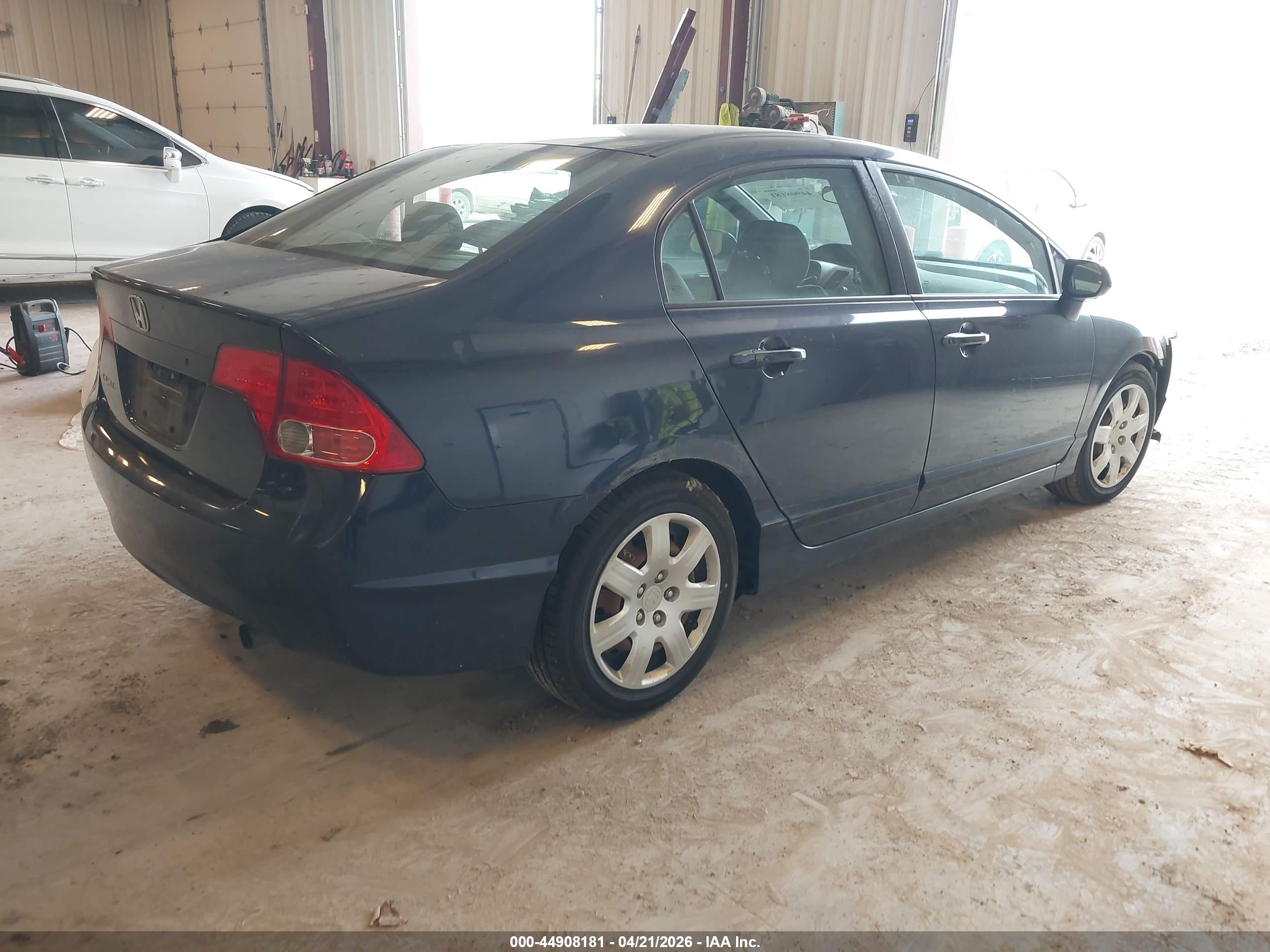 HONDA CIVIC image 4