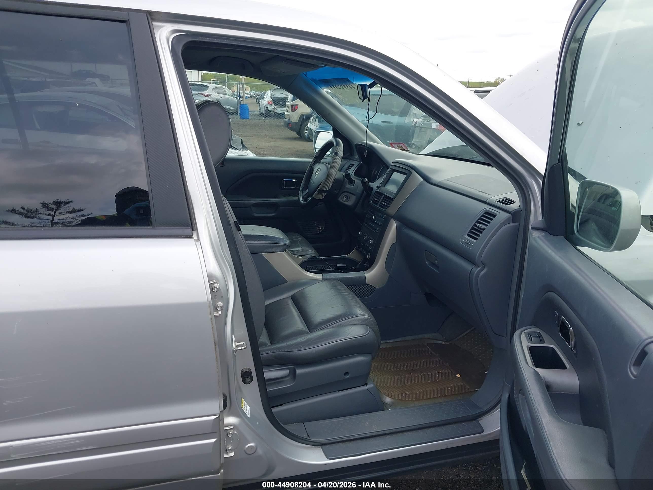 HONDA PILOT image 5