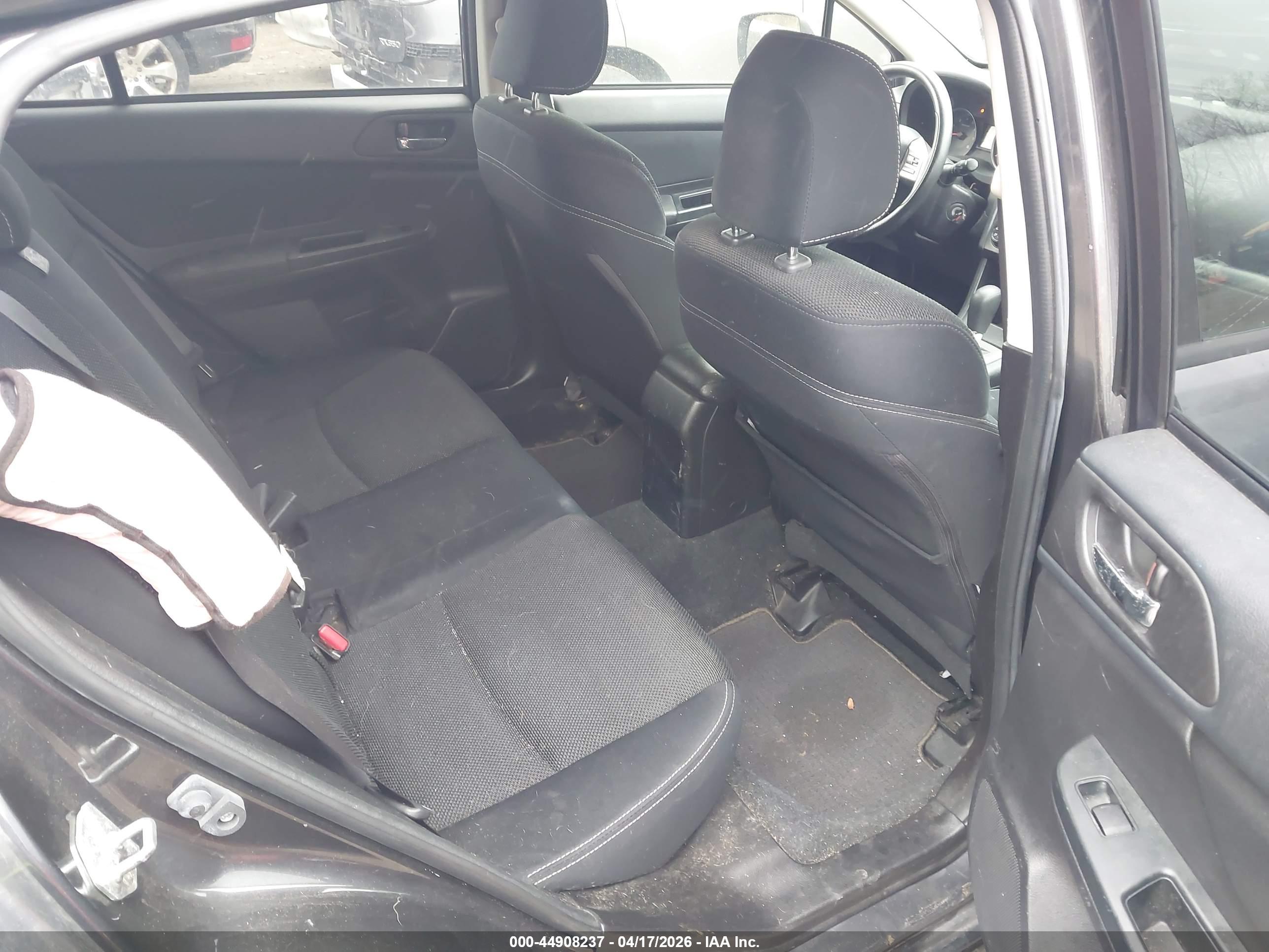 SUBARU XV image 8