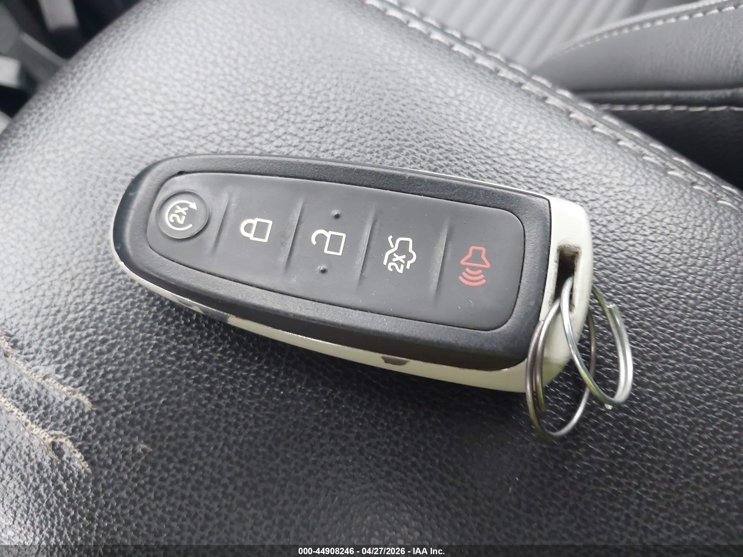 FORD ESCAPE image 11