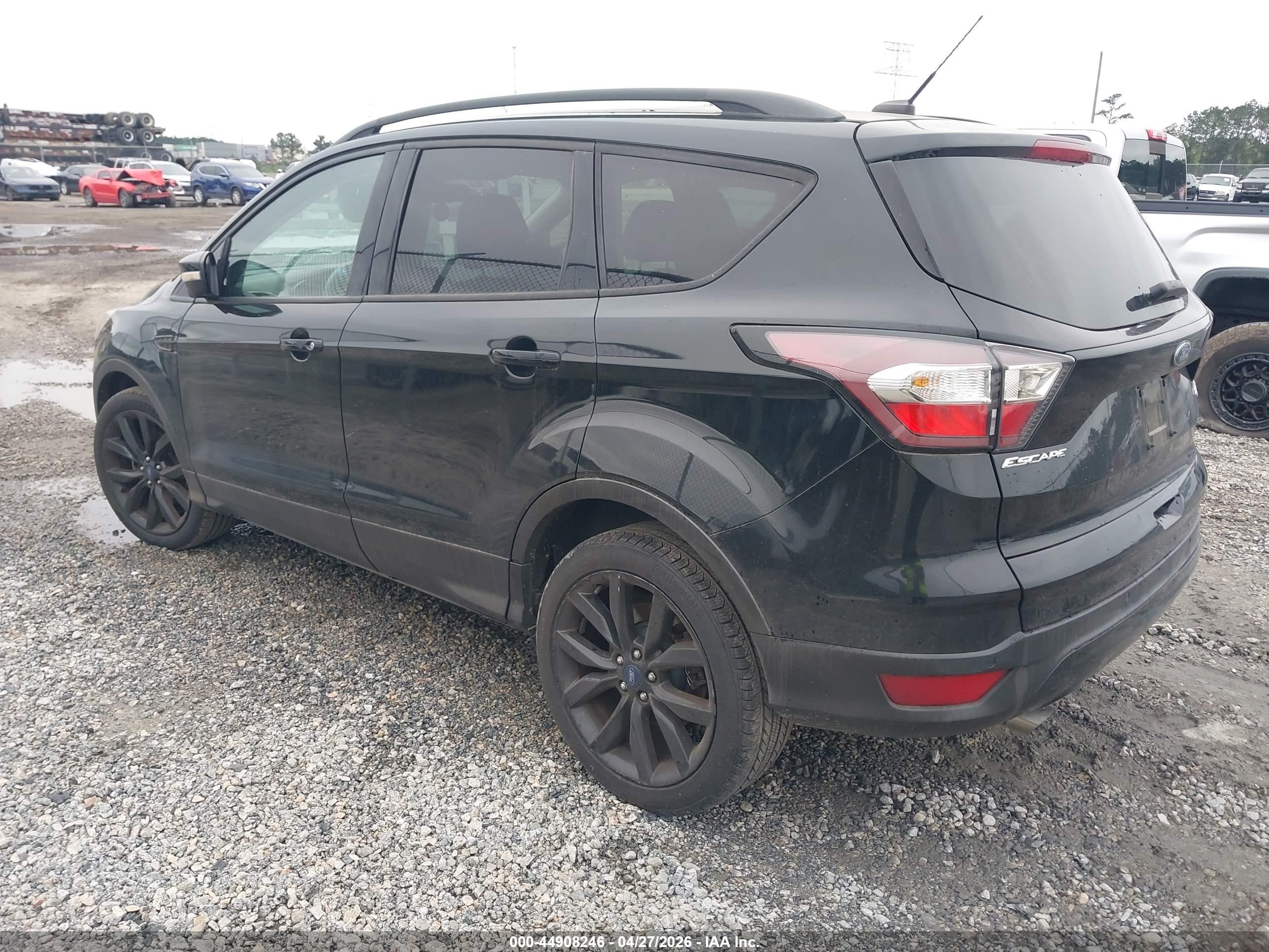 FORD ESCAPE image 3