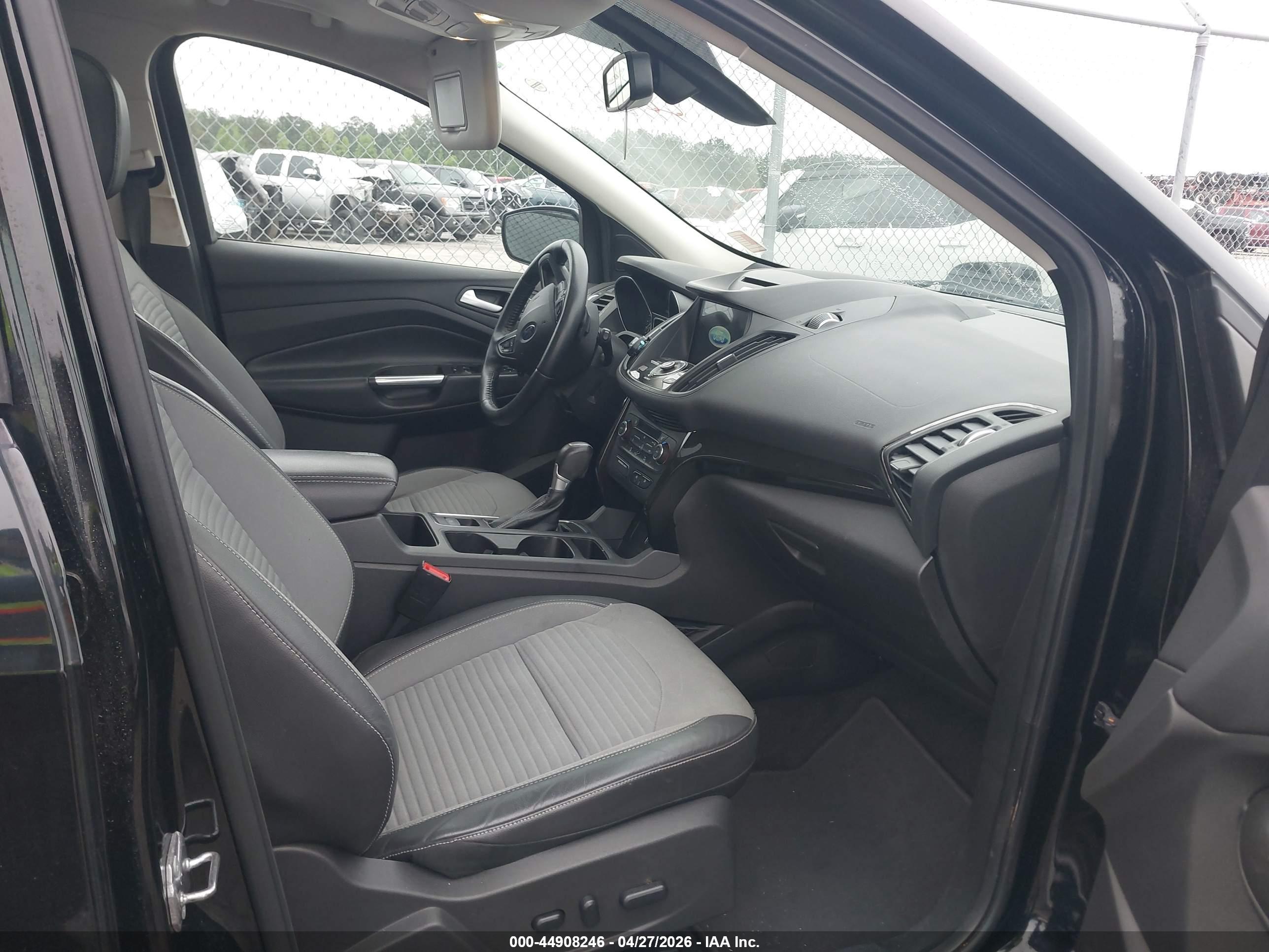 FORD ESCAPE image 5