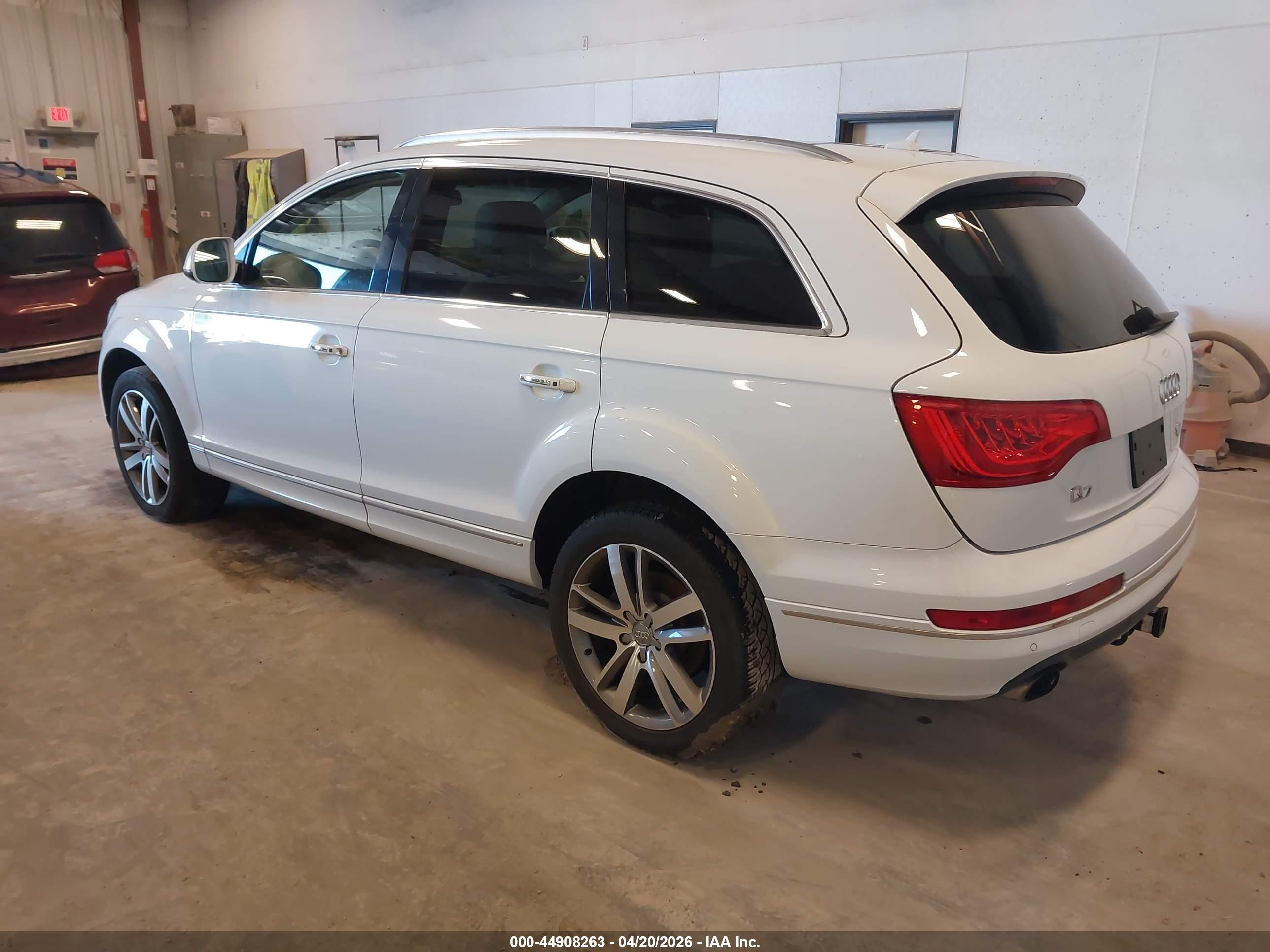 AUDI Q7 image 3