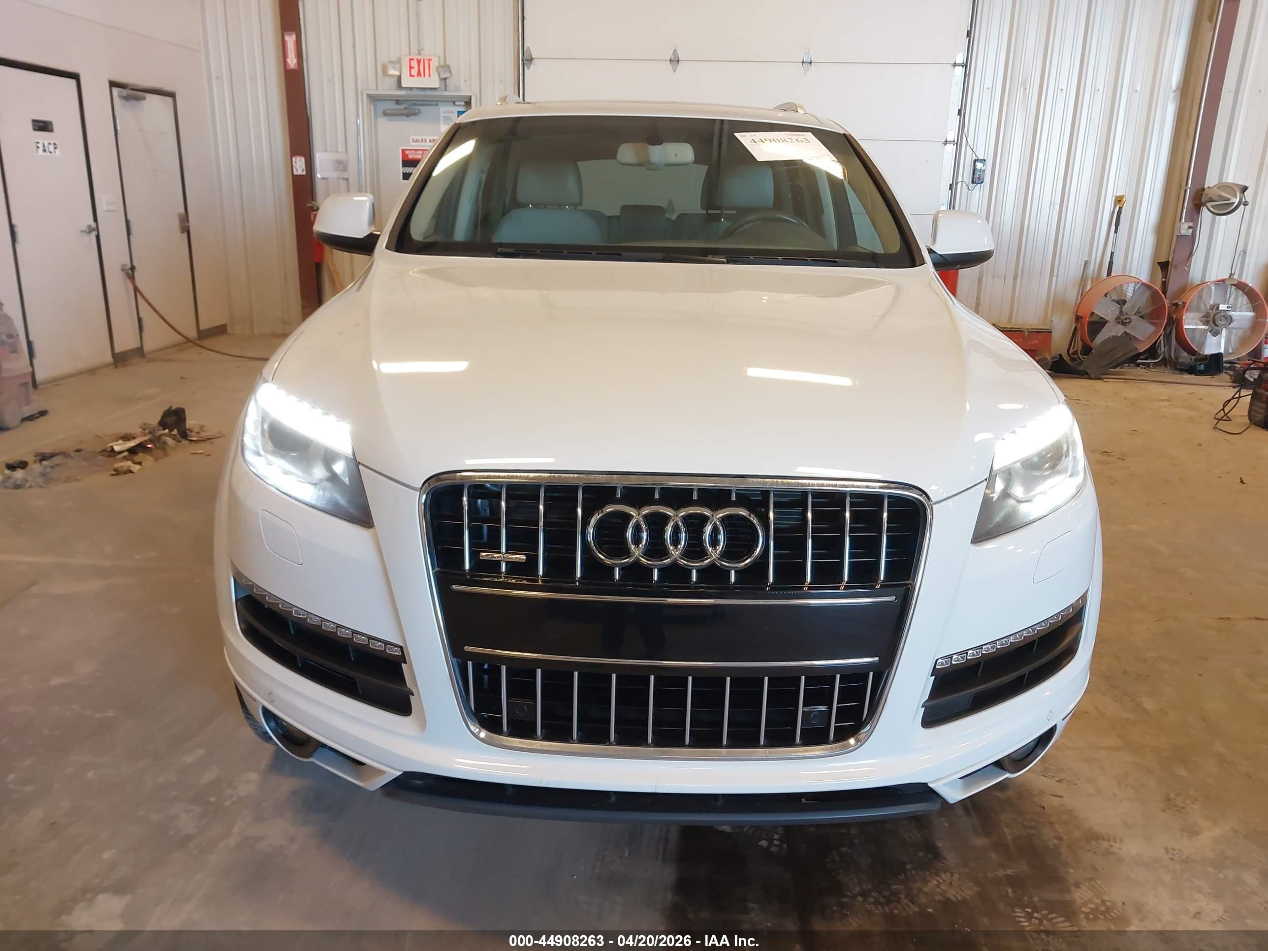 AUDI Q7 image 6