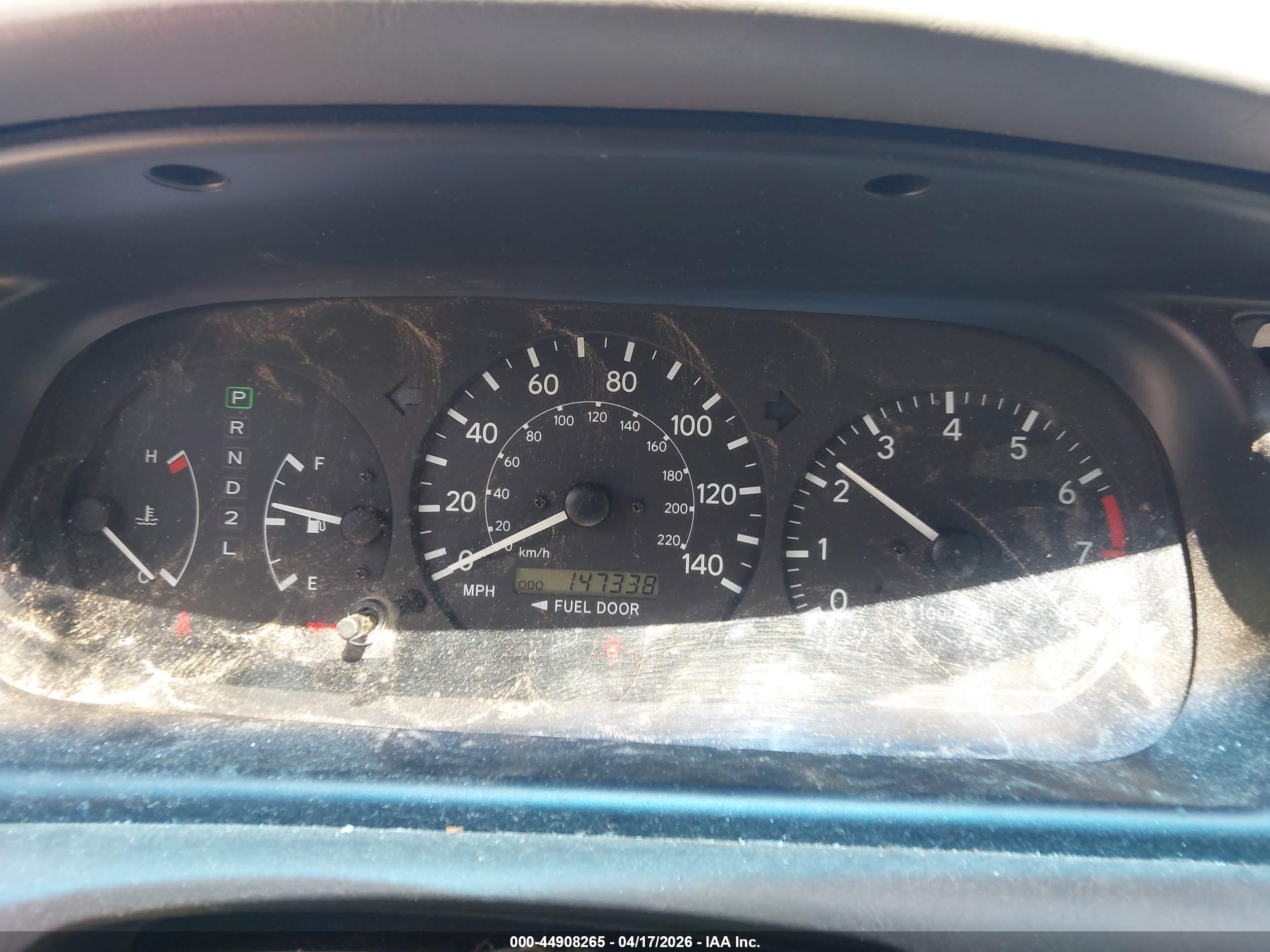 TOYOTA CAMRY image 7