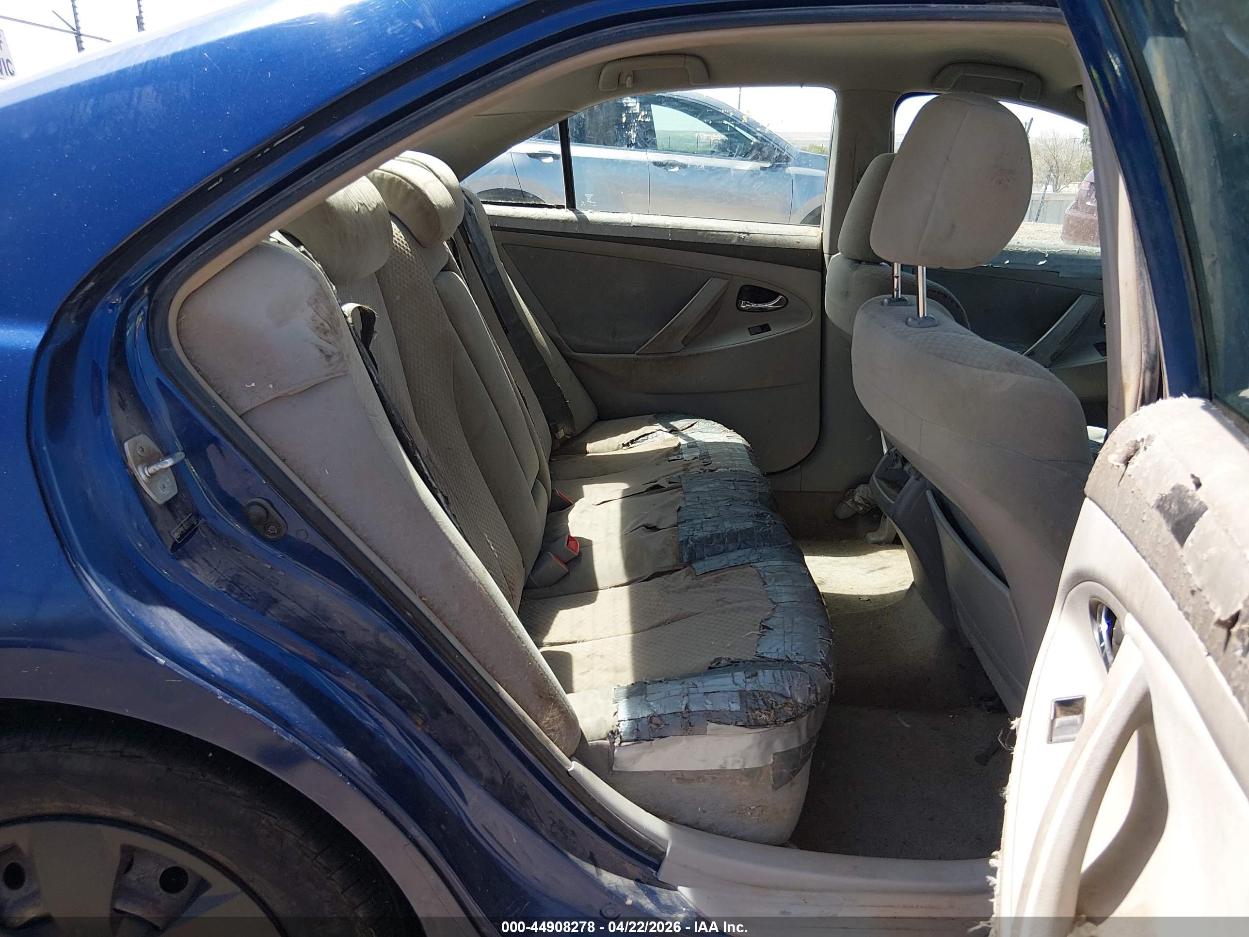 TOYOTA CAMRY image 8
