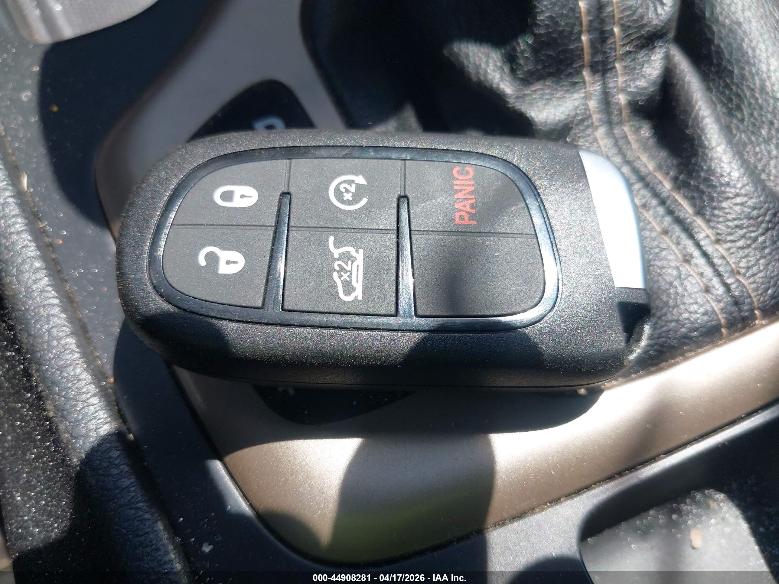 JEEP CHEROKEE image 11