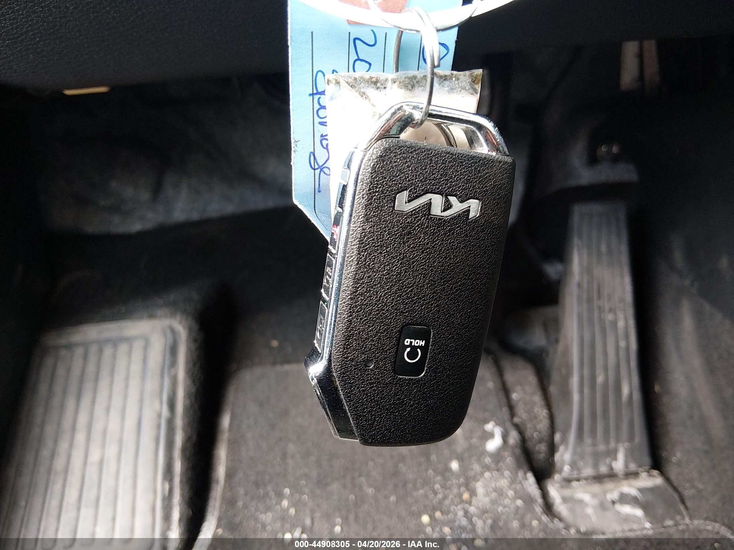 KIA SPORTAGE image 11