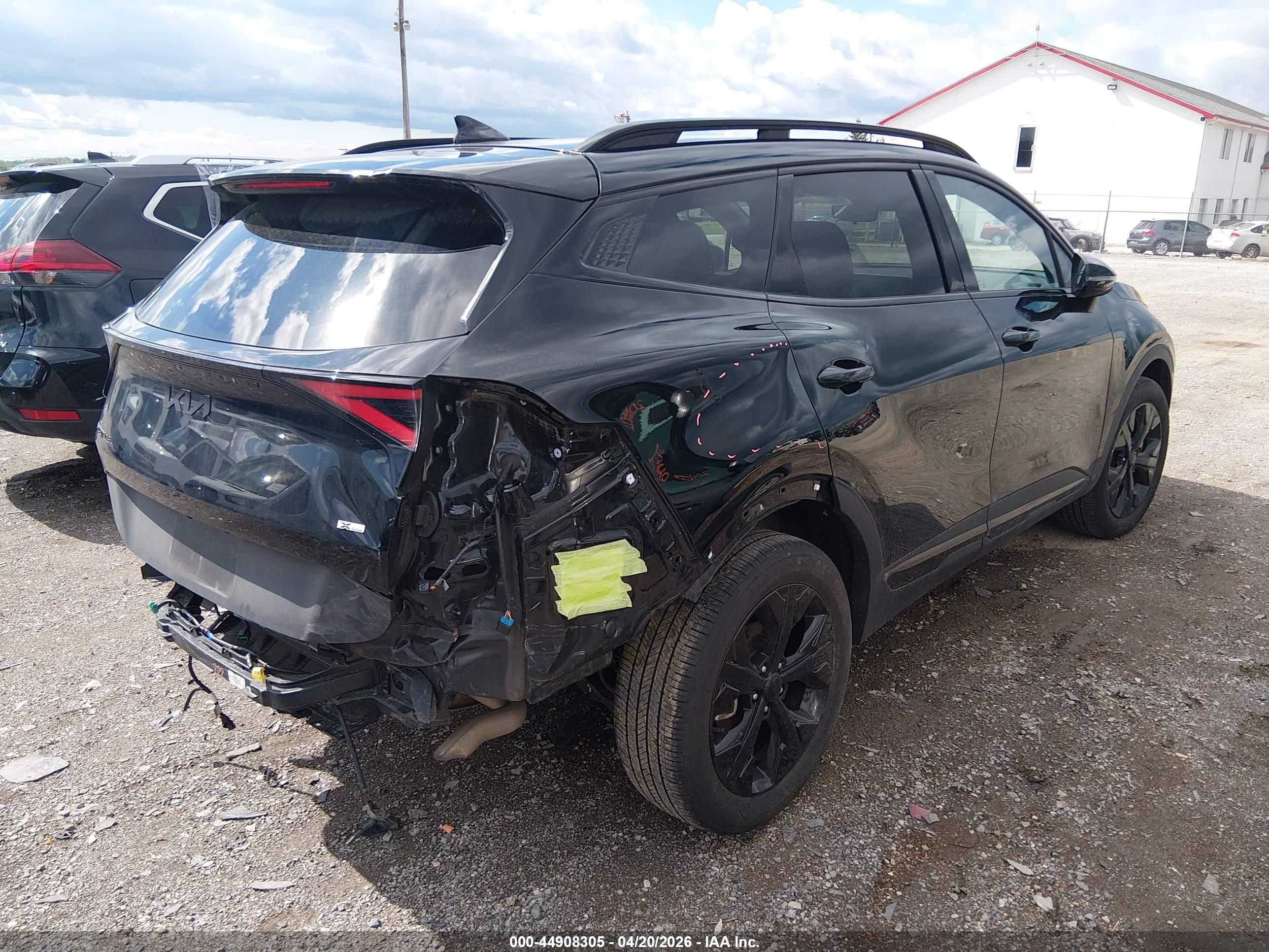 KIA SPORTAGE image 4