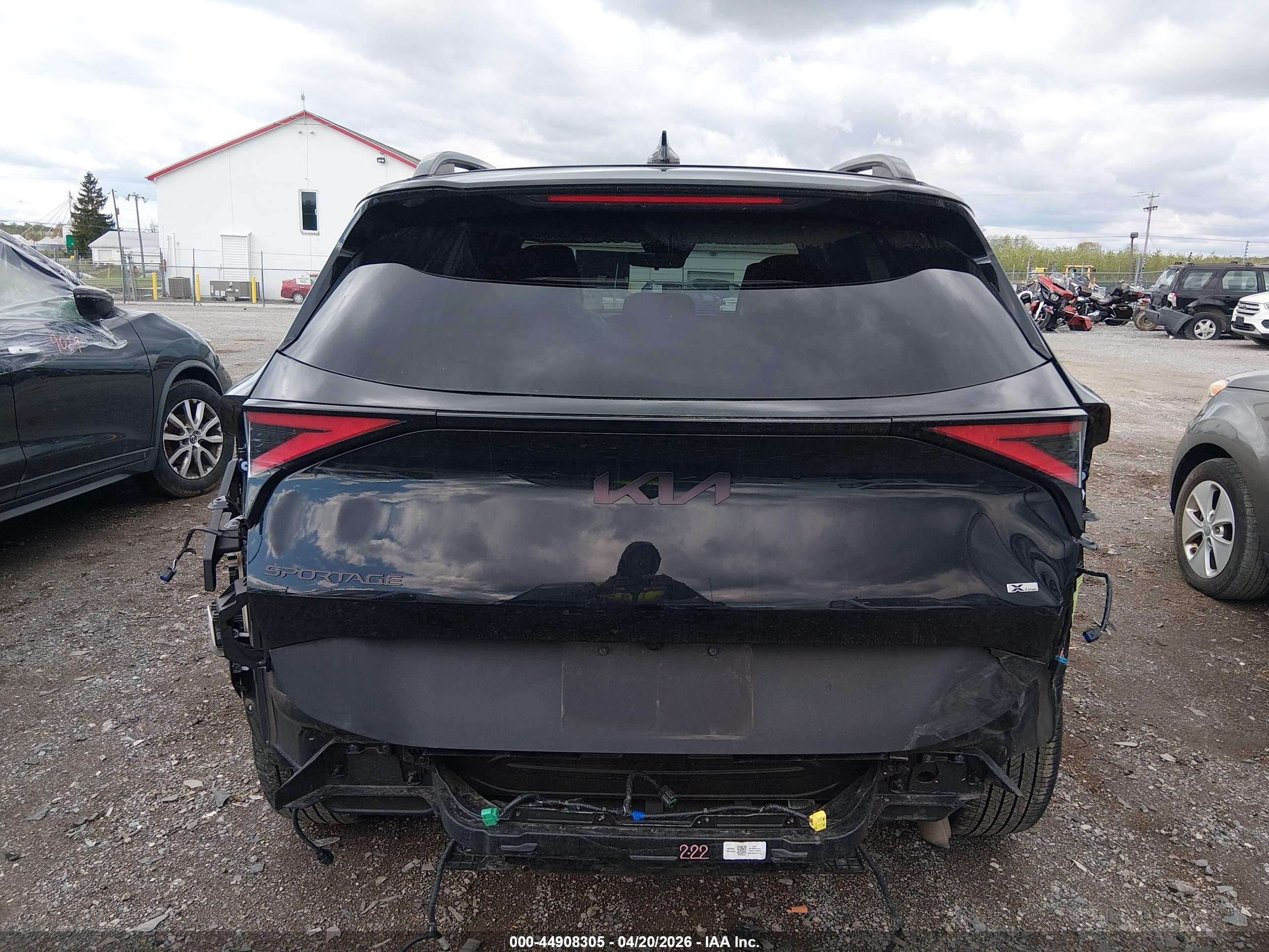KIA SPORTAGE image 6
