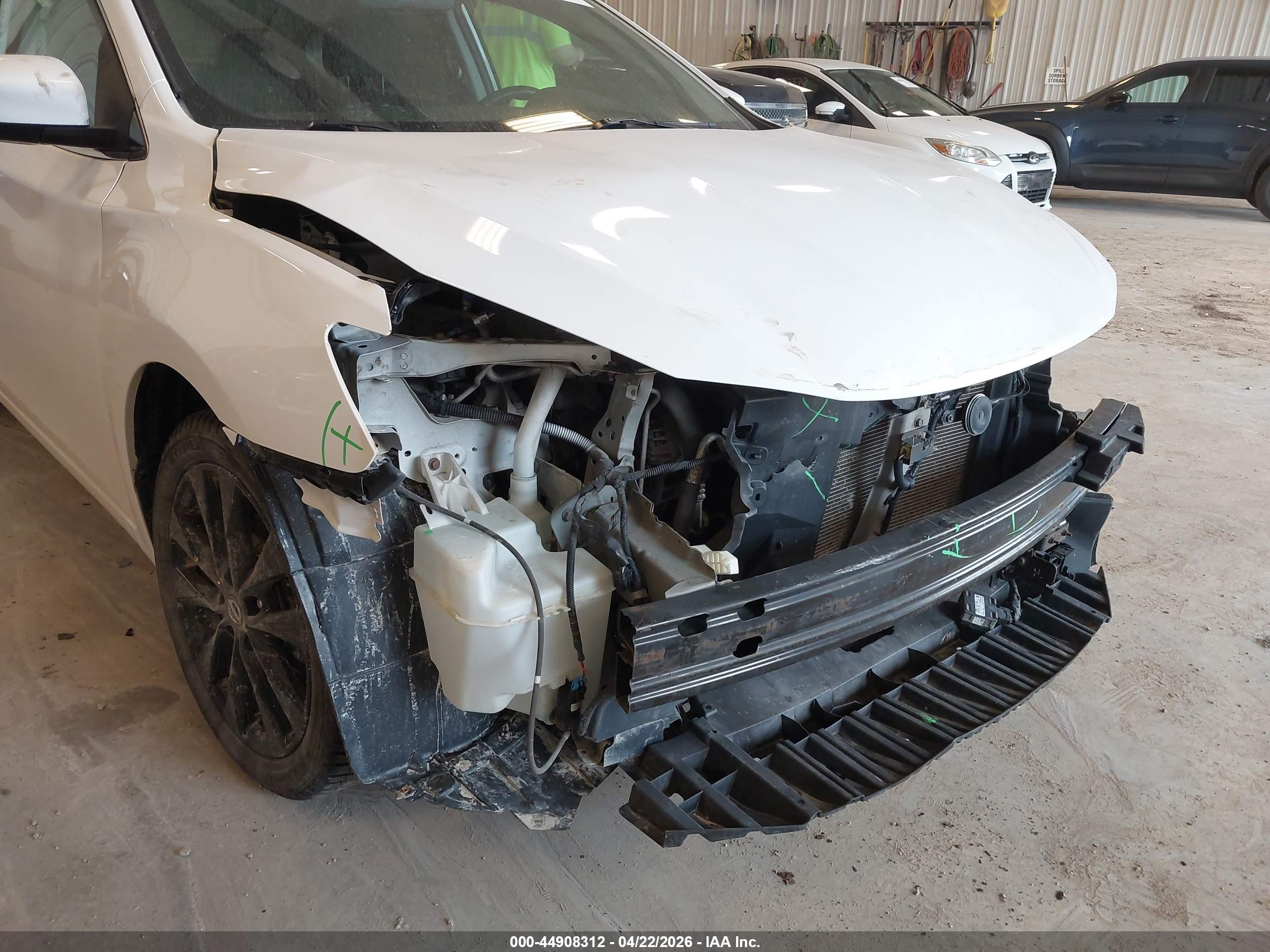 NISSAN SENTRA image 6