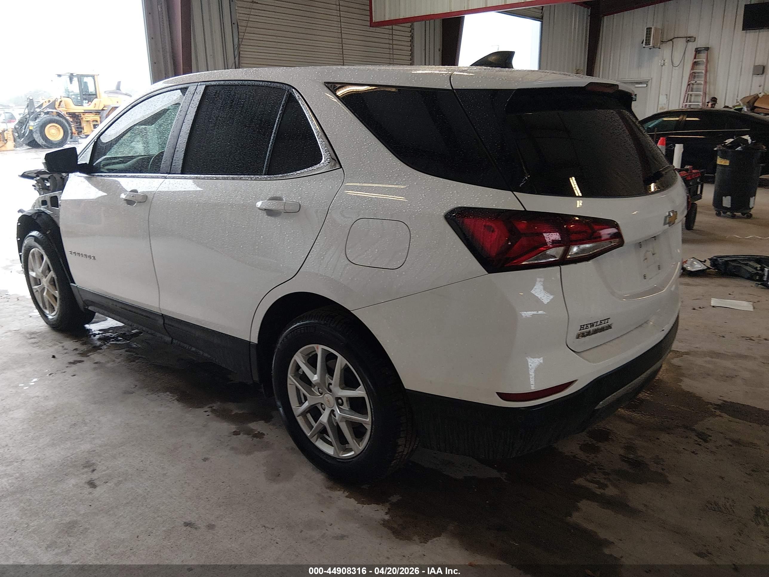 CHEVROLET EQUINOX image 3