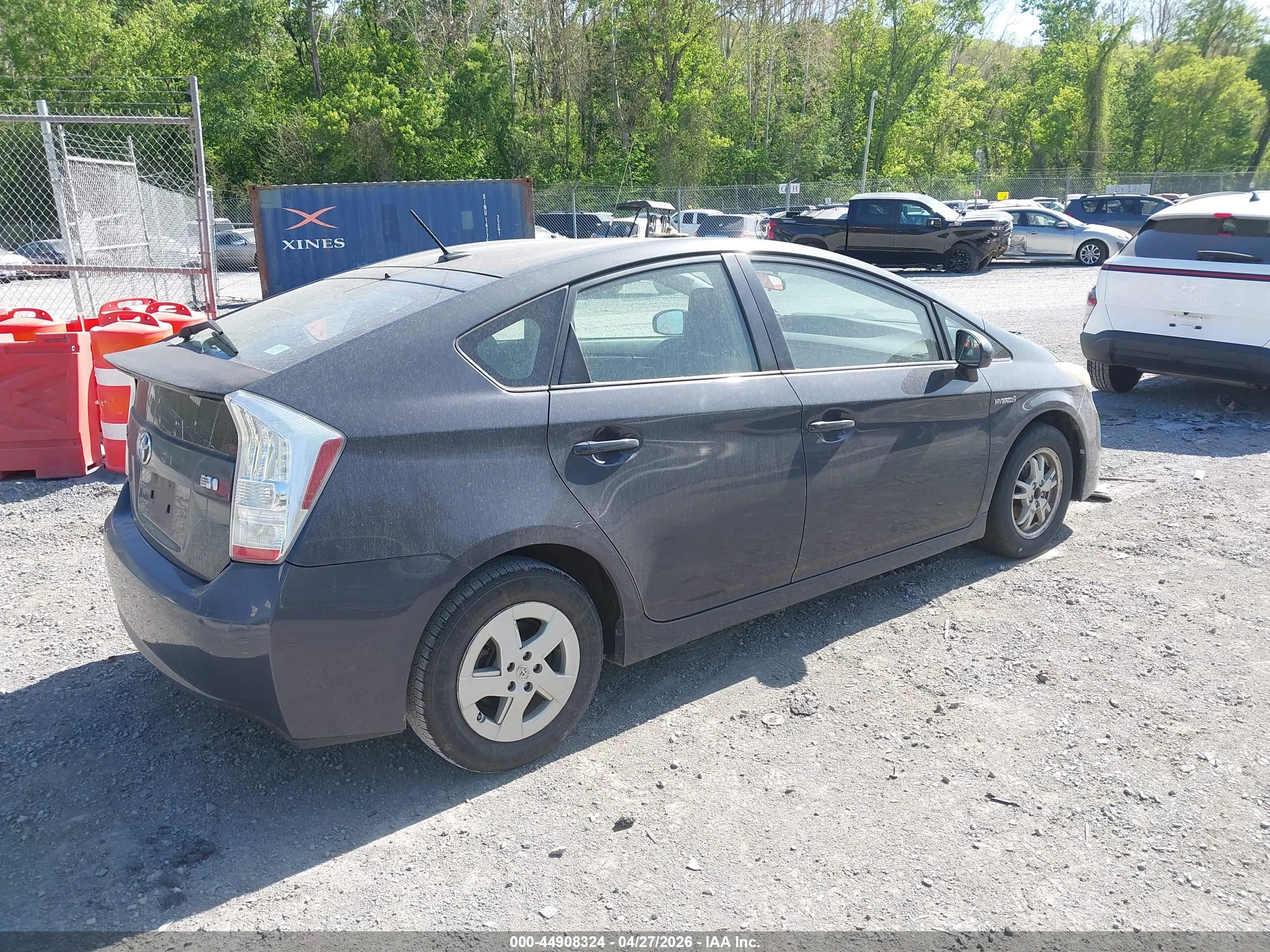 TOYOTA PRIUS image 4