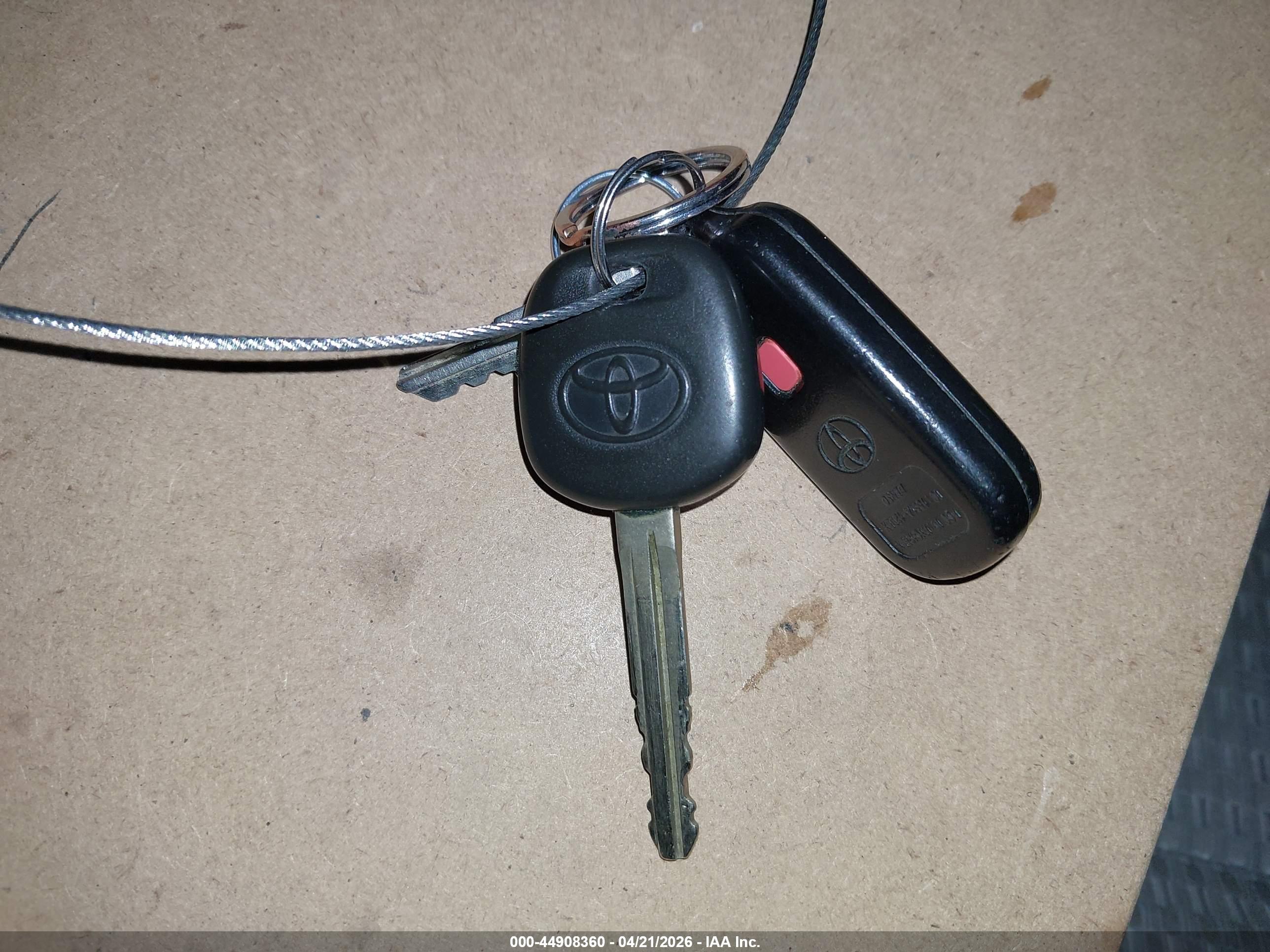 TOYOTA 4RUNNER image 11