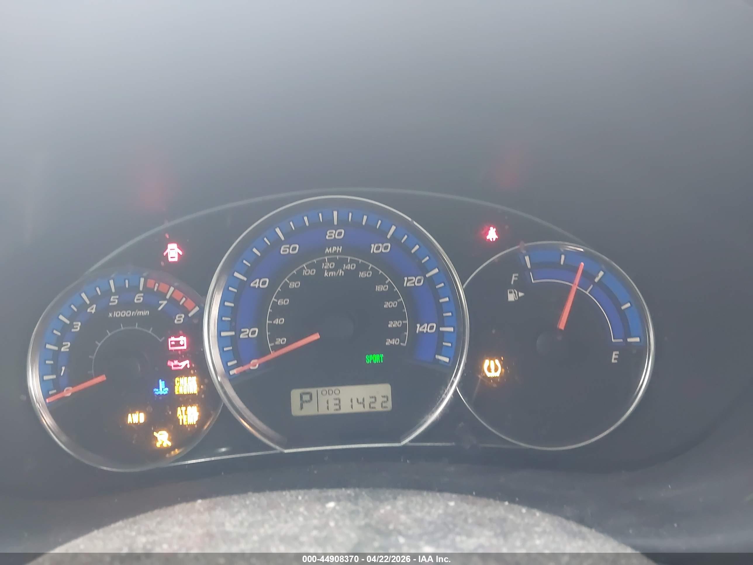 SUBARU FORESTER image 7