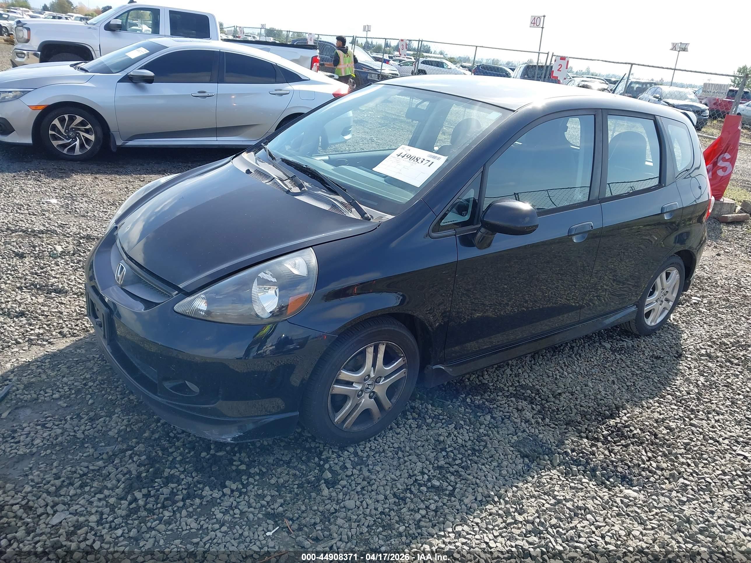 HONDA FIT image 2