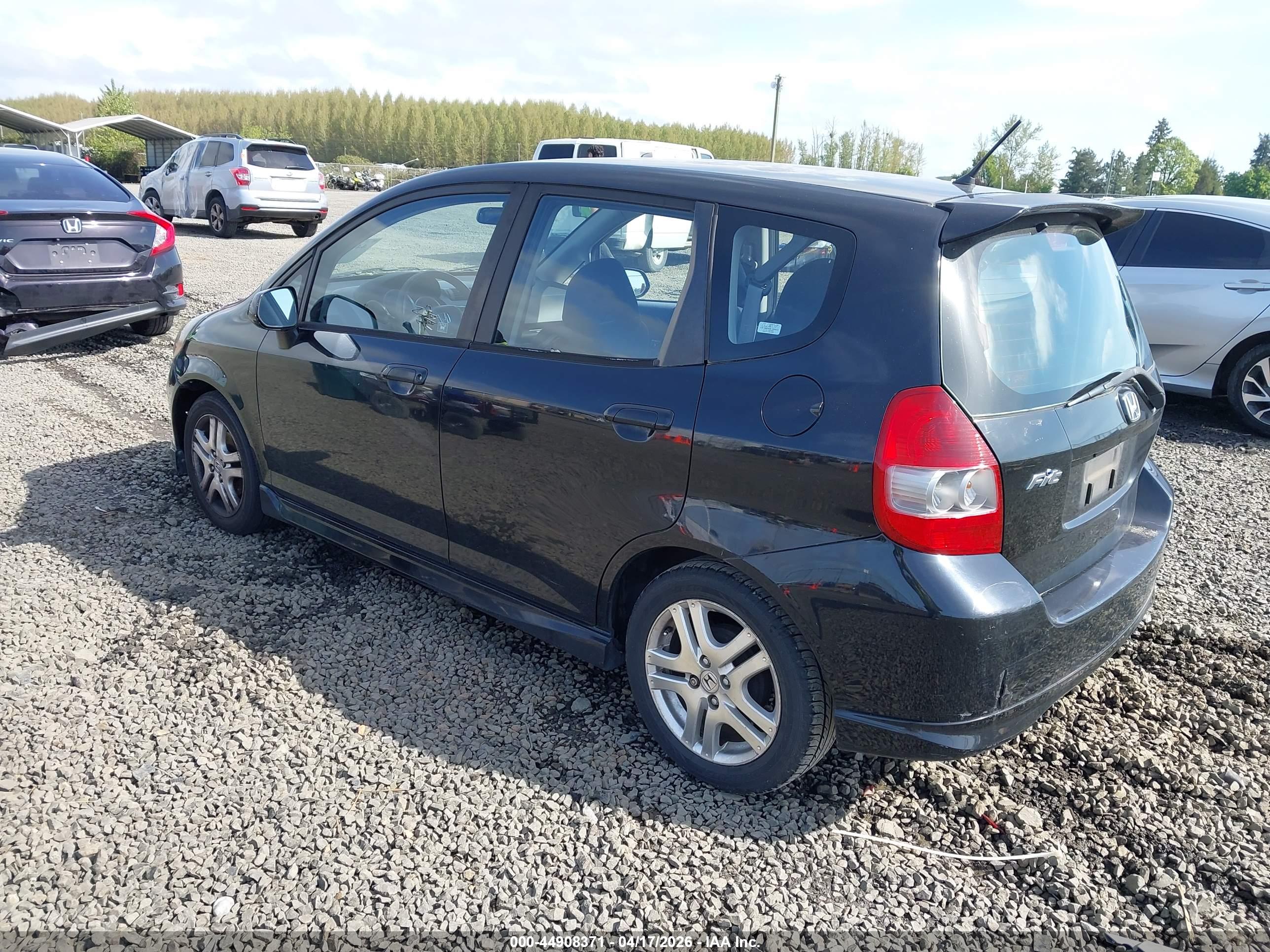 HONDA FIT image 3