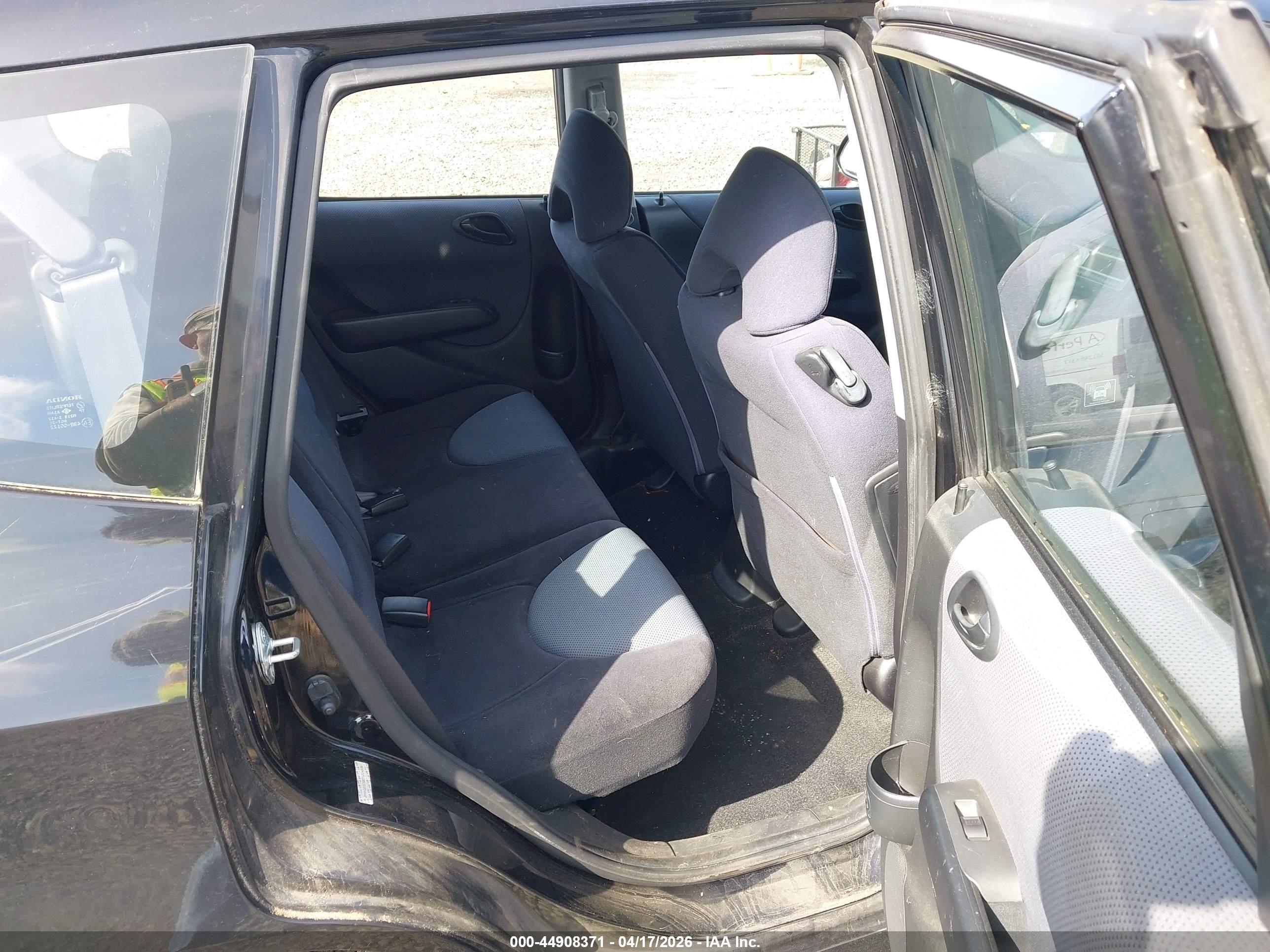 HONDA FIT image 8