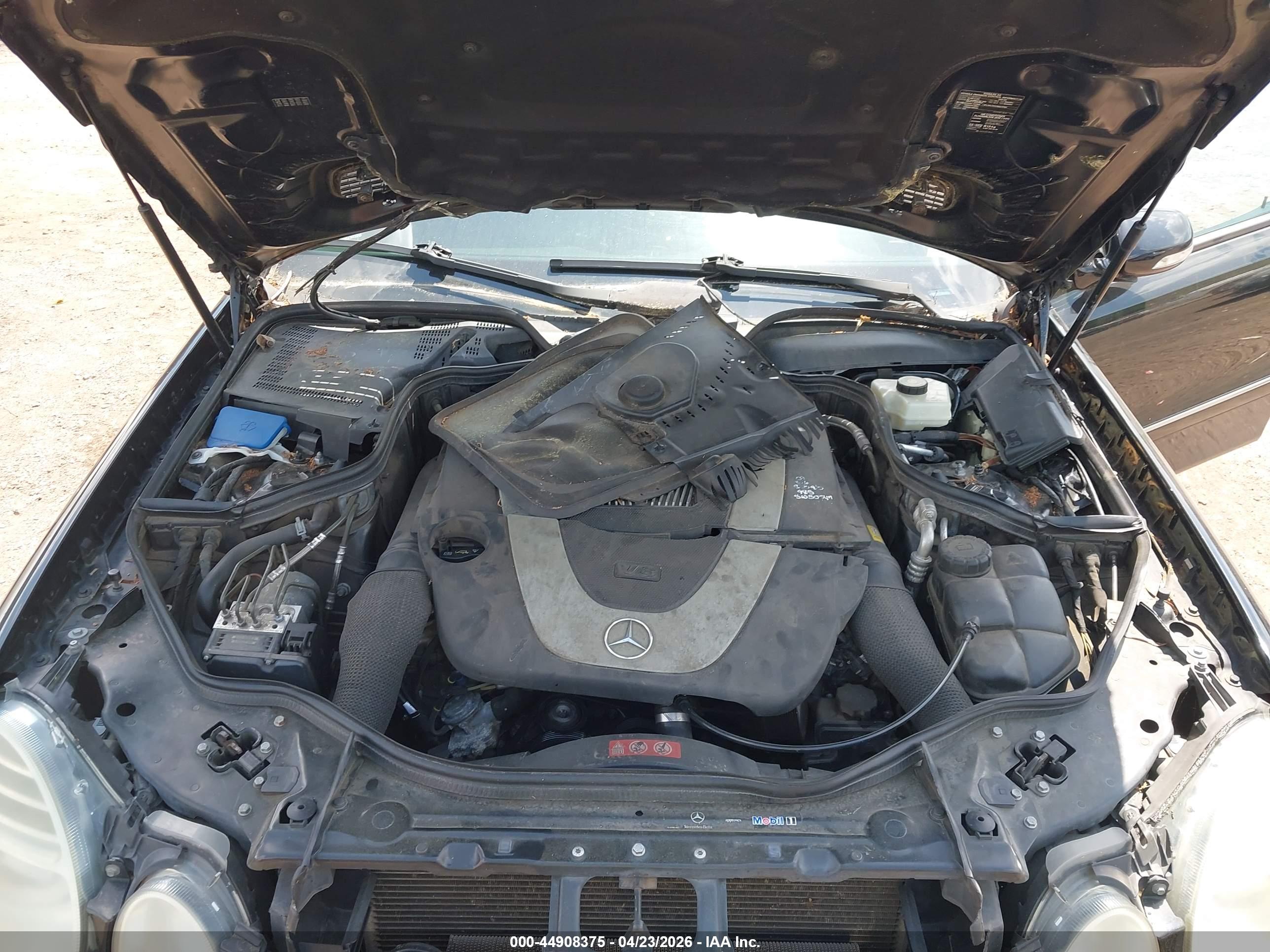 MERCEDES-BENZ E image 10