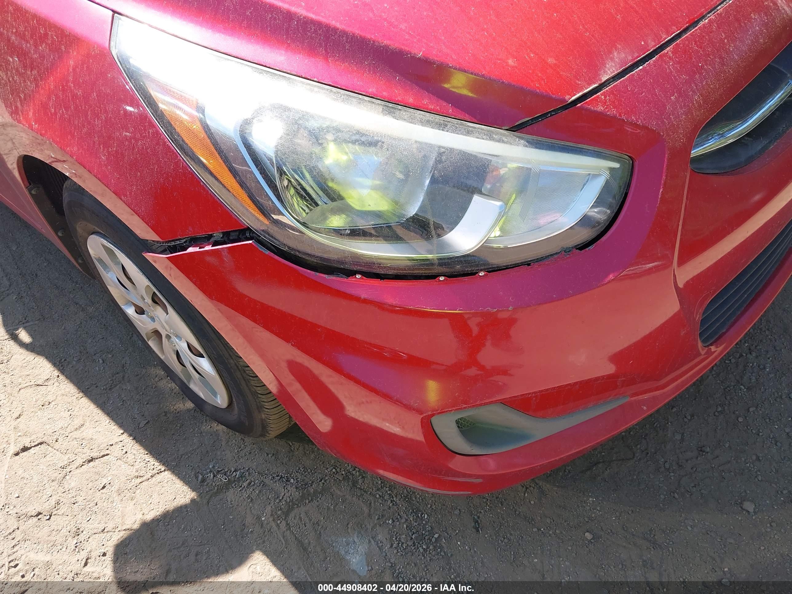 HYUNDAI ACCENT image 6
