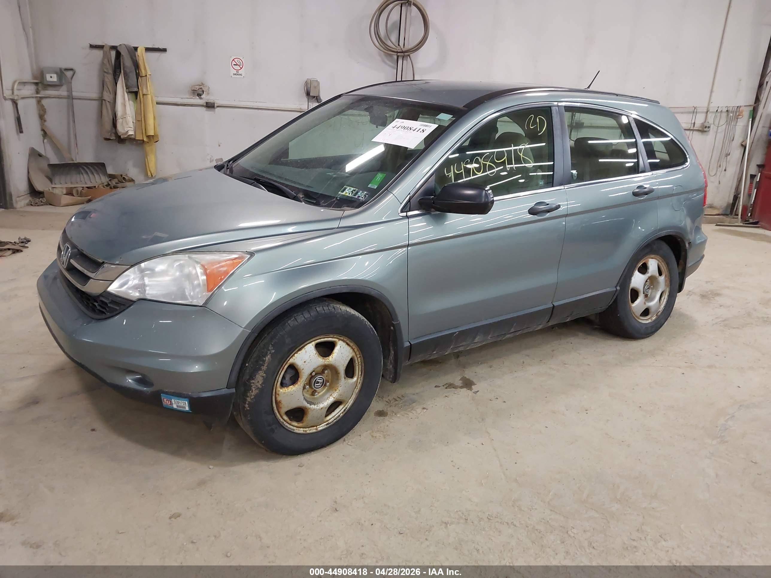 HONDA CR-V image 2